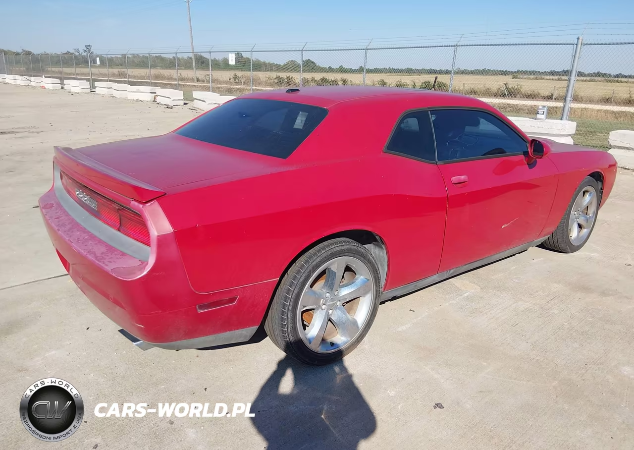 2013 Dodge Challenger Sxt Plus VIN:2C3CDYAGXDH591357 - 4