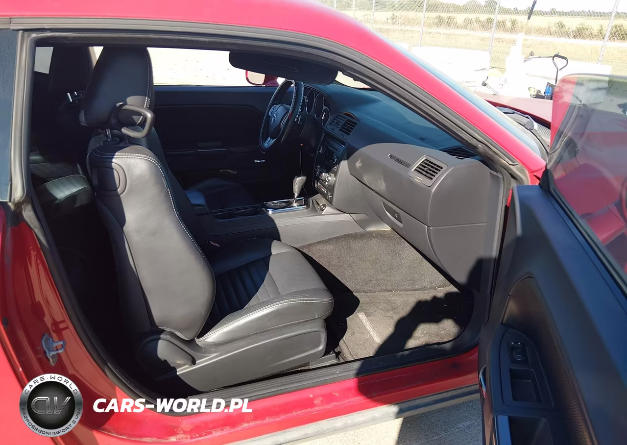 2013 Dodge Challenger Sxt Plus VIN:2C3CDYAGXDH591357 - 5