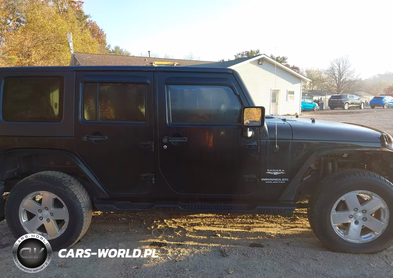 2008 Jeep Wrangler Unlimited Sahara VIN:1J8GA59108L532047 - 14