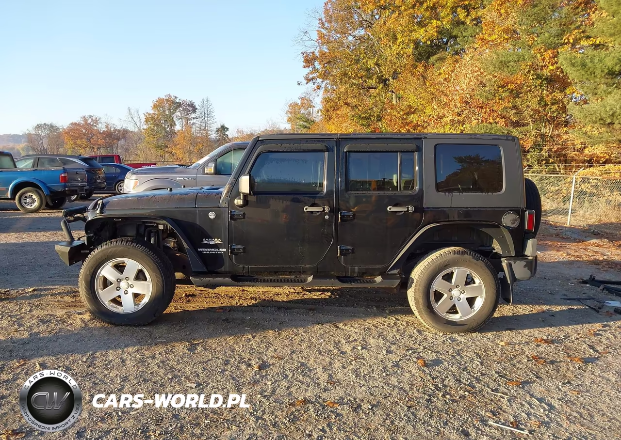 2008 Jeep Wrangler Unlimited Sahara VIN:1J8GA59108L532047 - 15