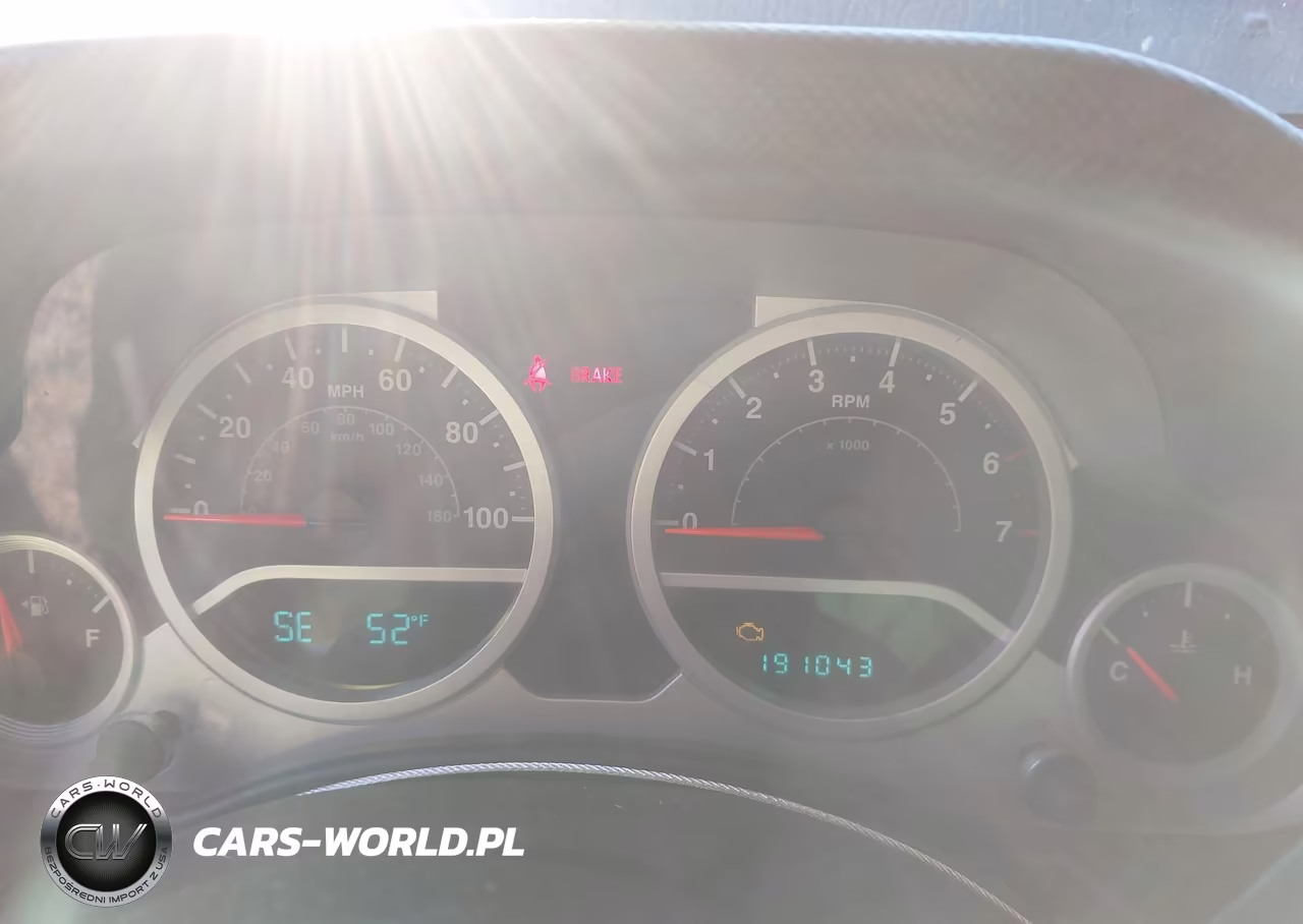 2008 Jeep Wrangler Unlimited Sahara VIN:1J8GA59108L532047 - 7