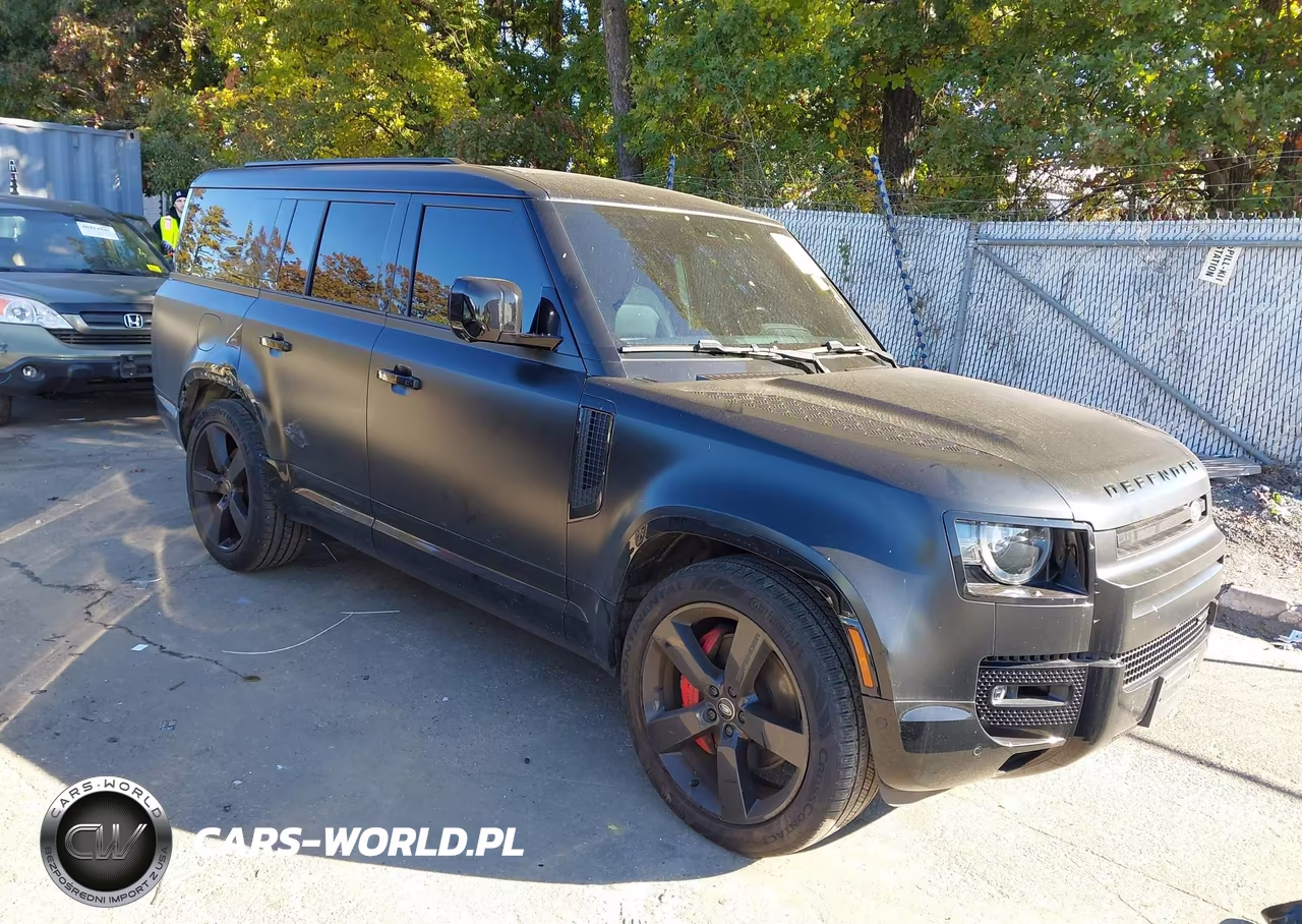 2023 Land Rover Defender 130 X-Dynamic Se
