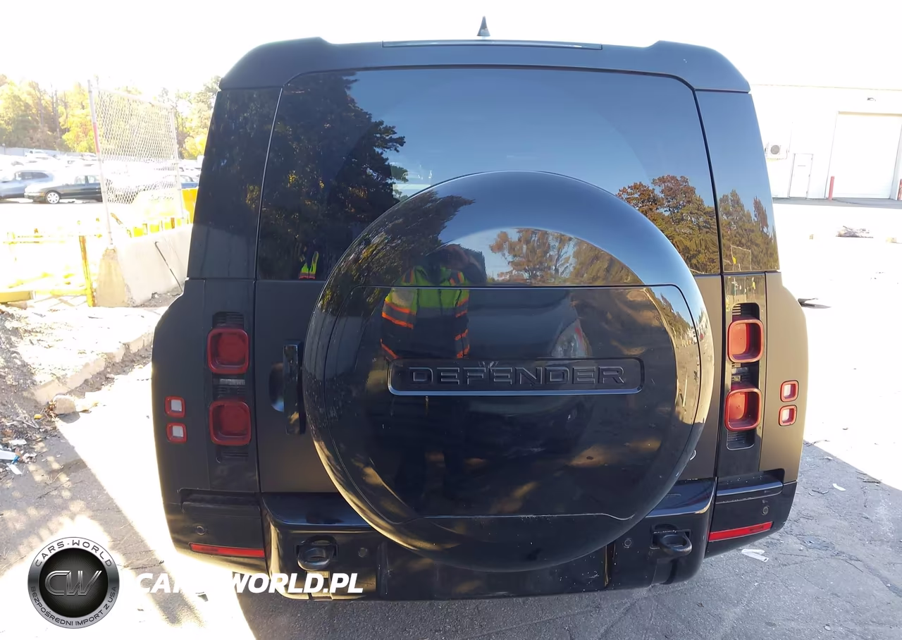 2023 Land Rover Defender 130 X-Dynamic Se VIN:SALE2FEU1P2160474 - 16
