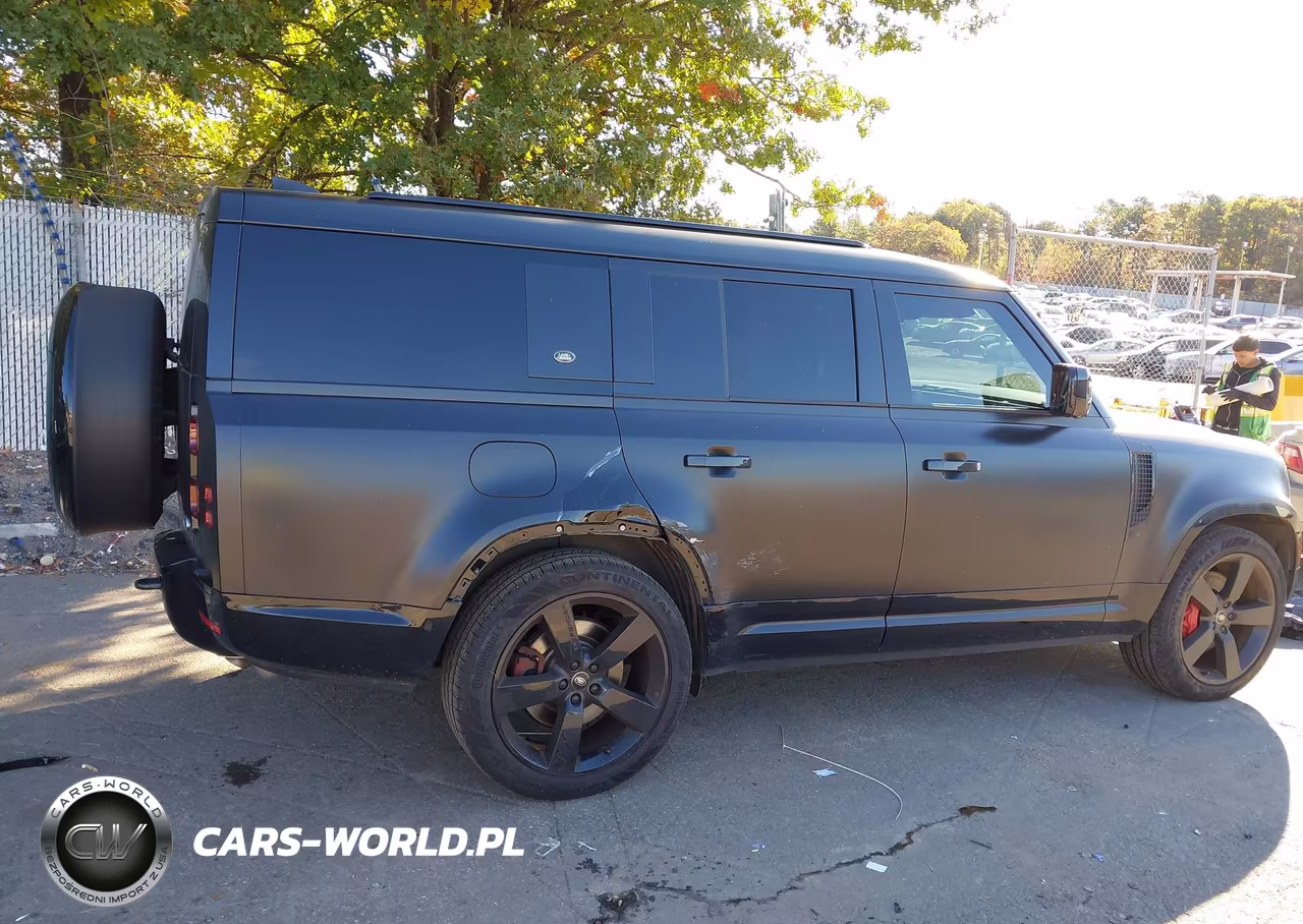 2023 Land Rover Defender 130 X-Dynamic Se VIN:SALE2FEU1P2160474 - 6