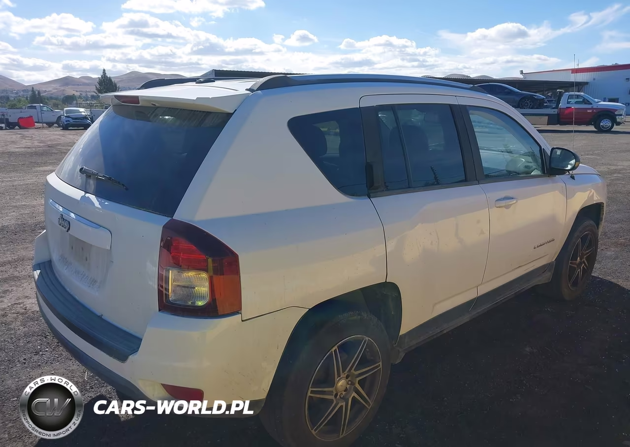 2014 Jeep Compass Sport VIN:1C4NJCBB7ED504144 - 4