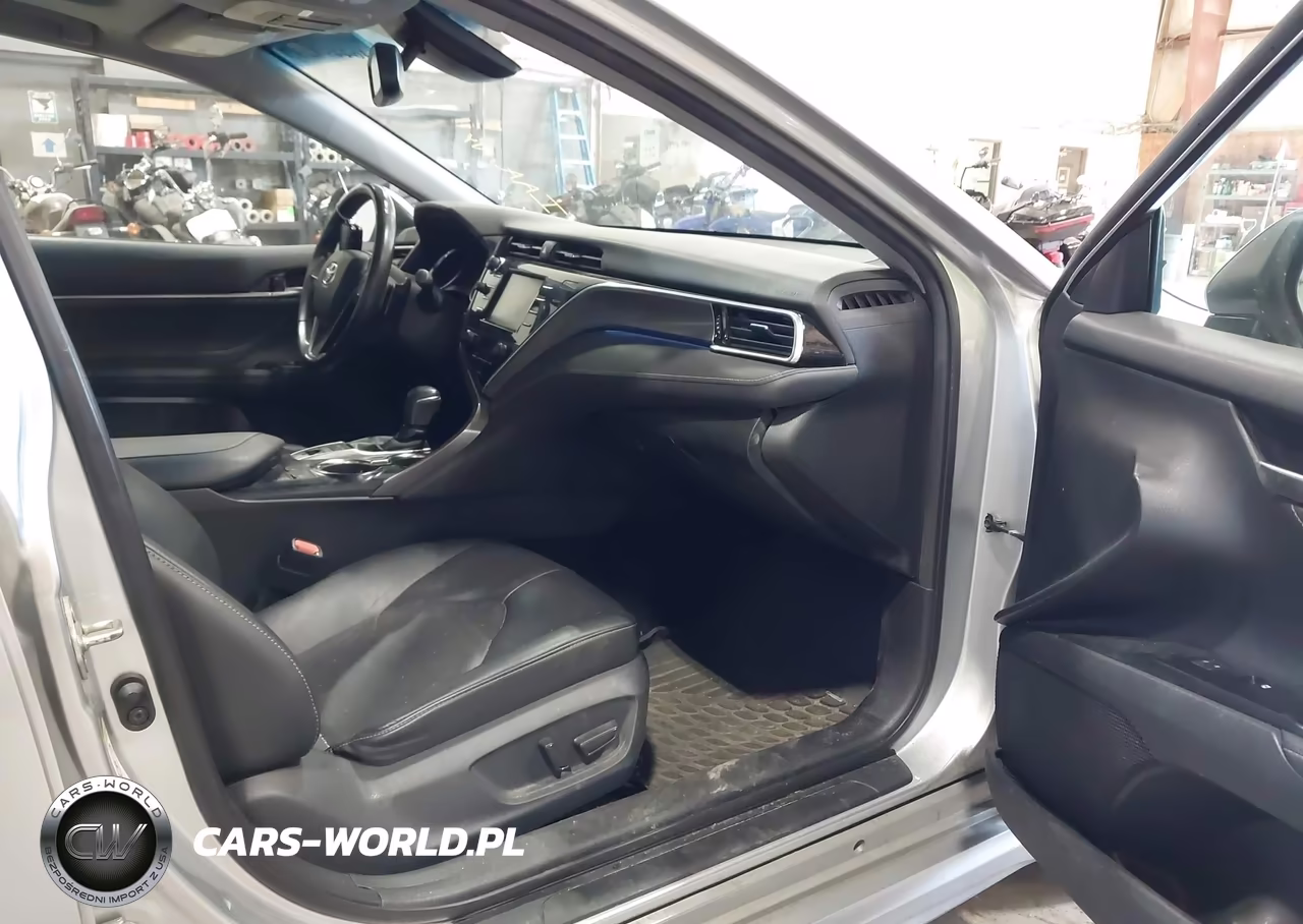2018 Toyota Camry Xse VIN:4T1B61HK5JU500552 - 5