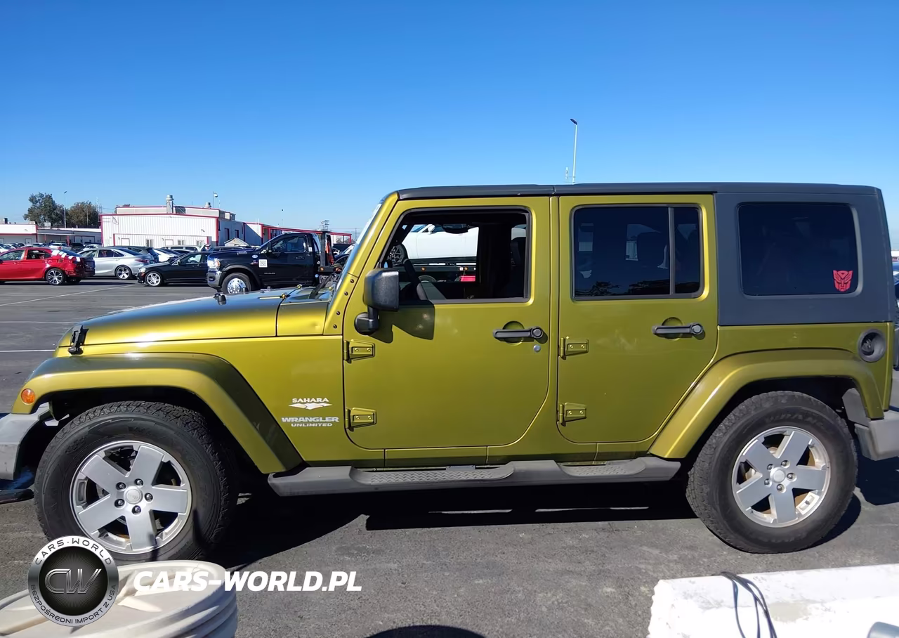 2007 Jeep Wrangler Unlimited Sahara VIN:1J4GB59197L141864 - 14
