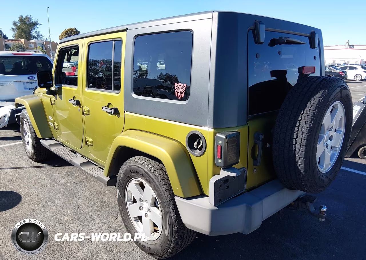 2007 Jeep Wrangler Unlimited Sahara VIN:1J4GB59197L141864 - 3