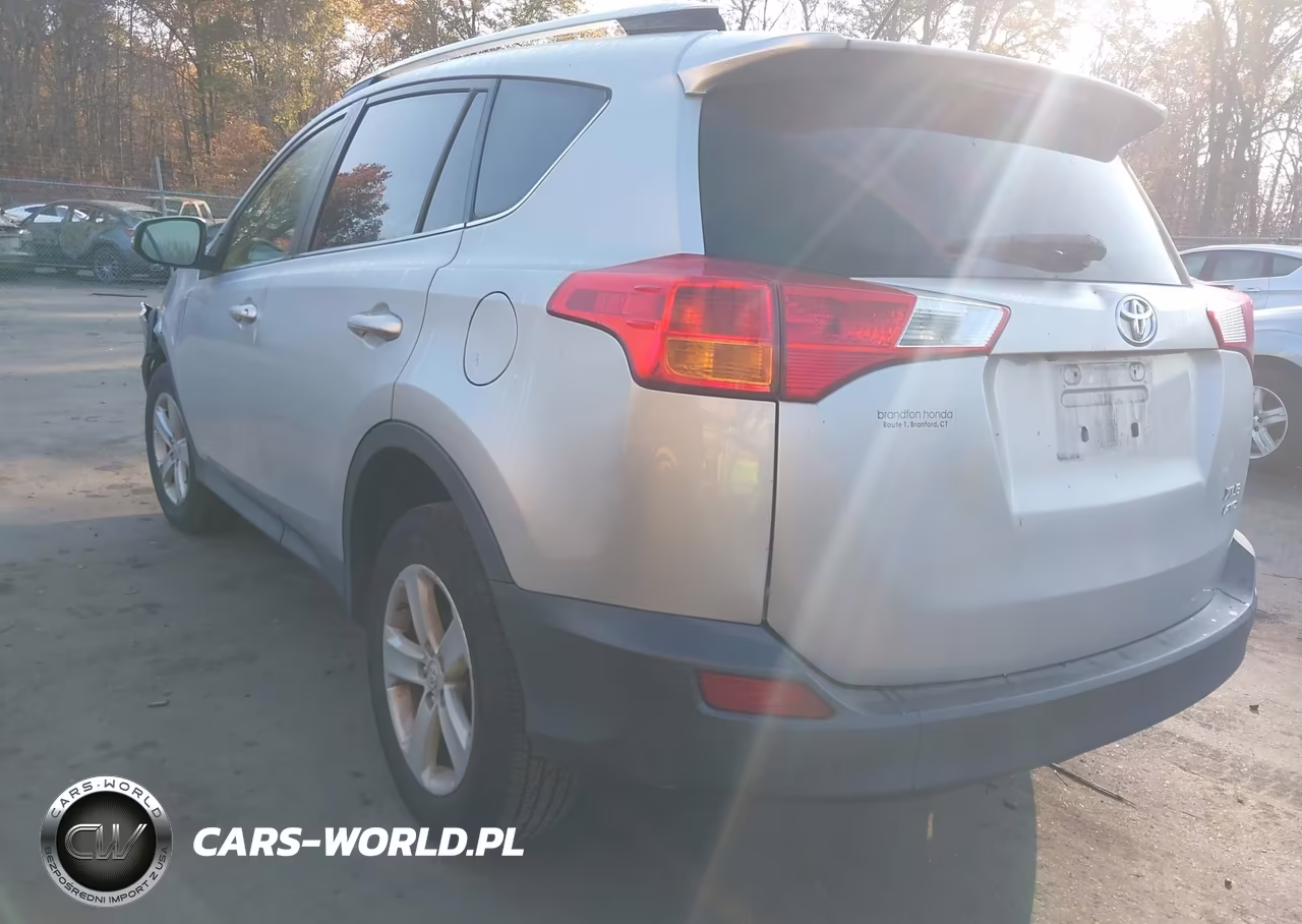 2013 Toyota Rav4 Xle VIN:JTMRFREVXDD045623 - 3