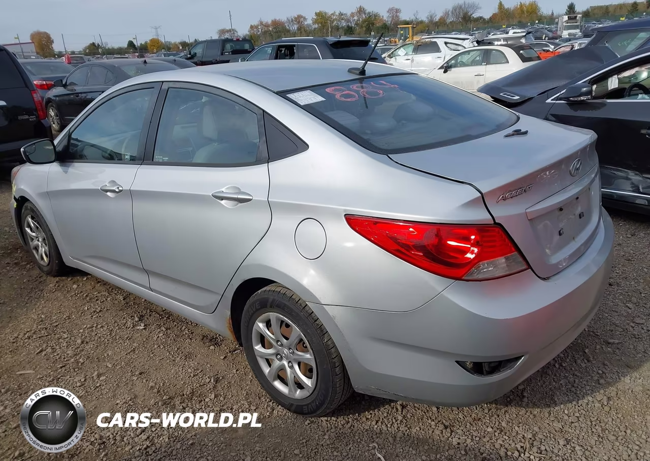 2014 Hyundai Accent Gls VIN:KMHCT4AEXEU665666 - 3