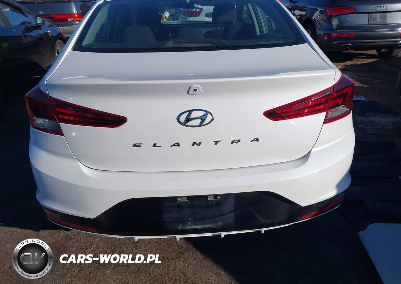 2019 Hyundai Elantra Sel VIN:5NPD84LF2KH439935 - 17