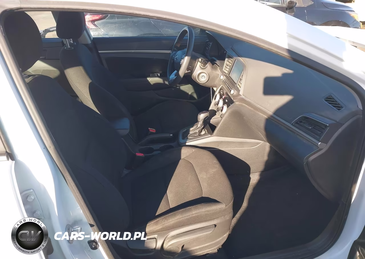 2019 Hyundai Elantra Sel VIN:5NPD84LF2KH439935 - 5