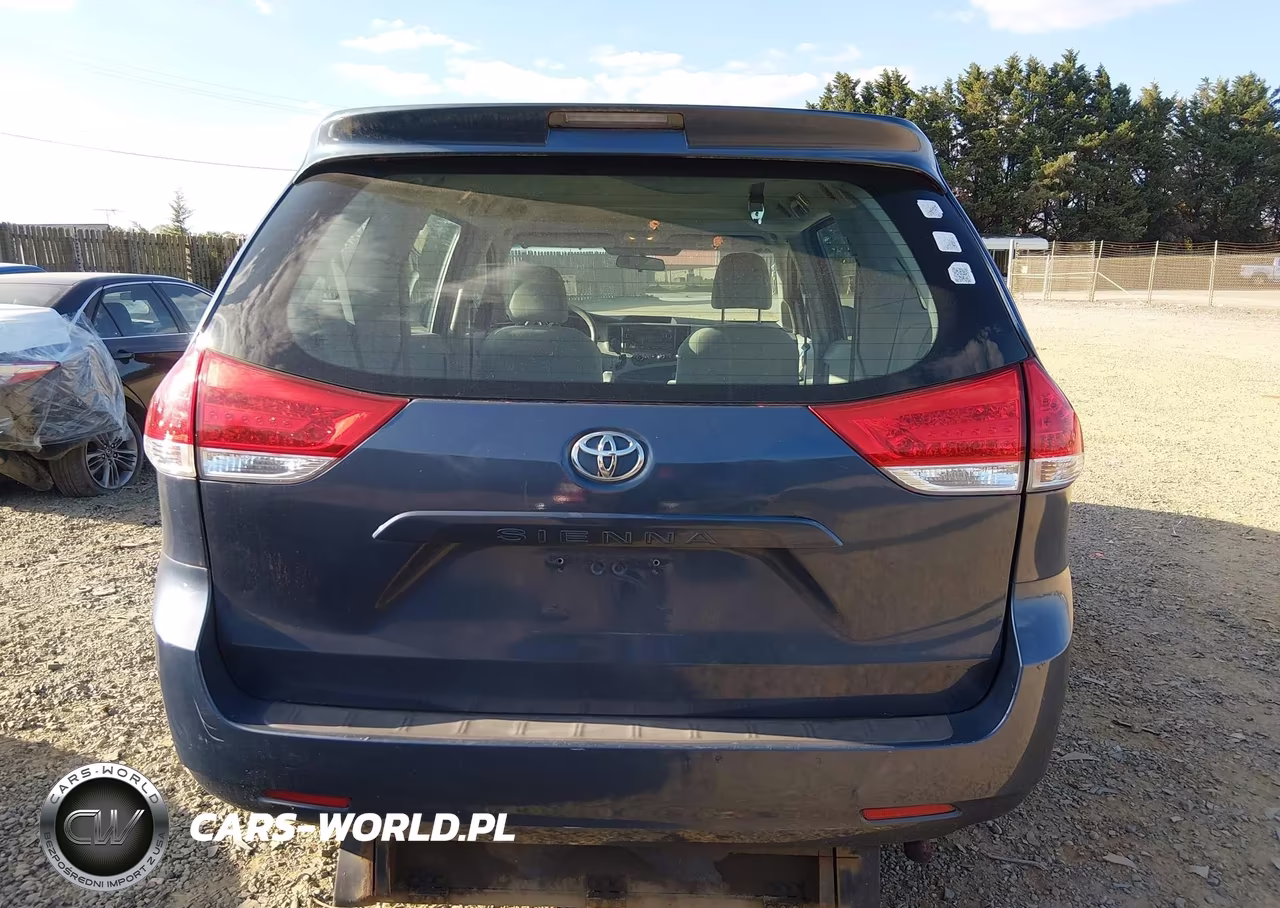2014 Toyota Sienna L V6 7 Passenger VIN:5TDZK3DC1ES479556 - 16