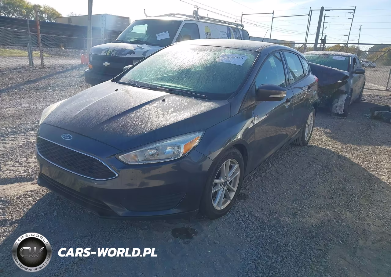 2017 Ford Focus Se VIN:1FADP3K28HL241334 - 2