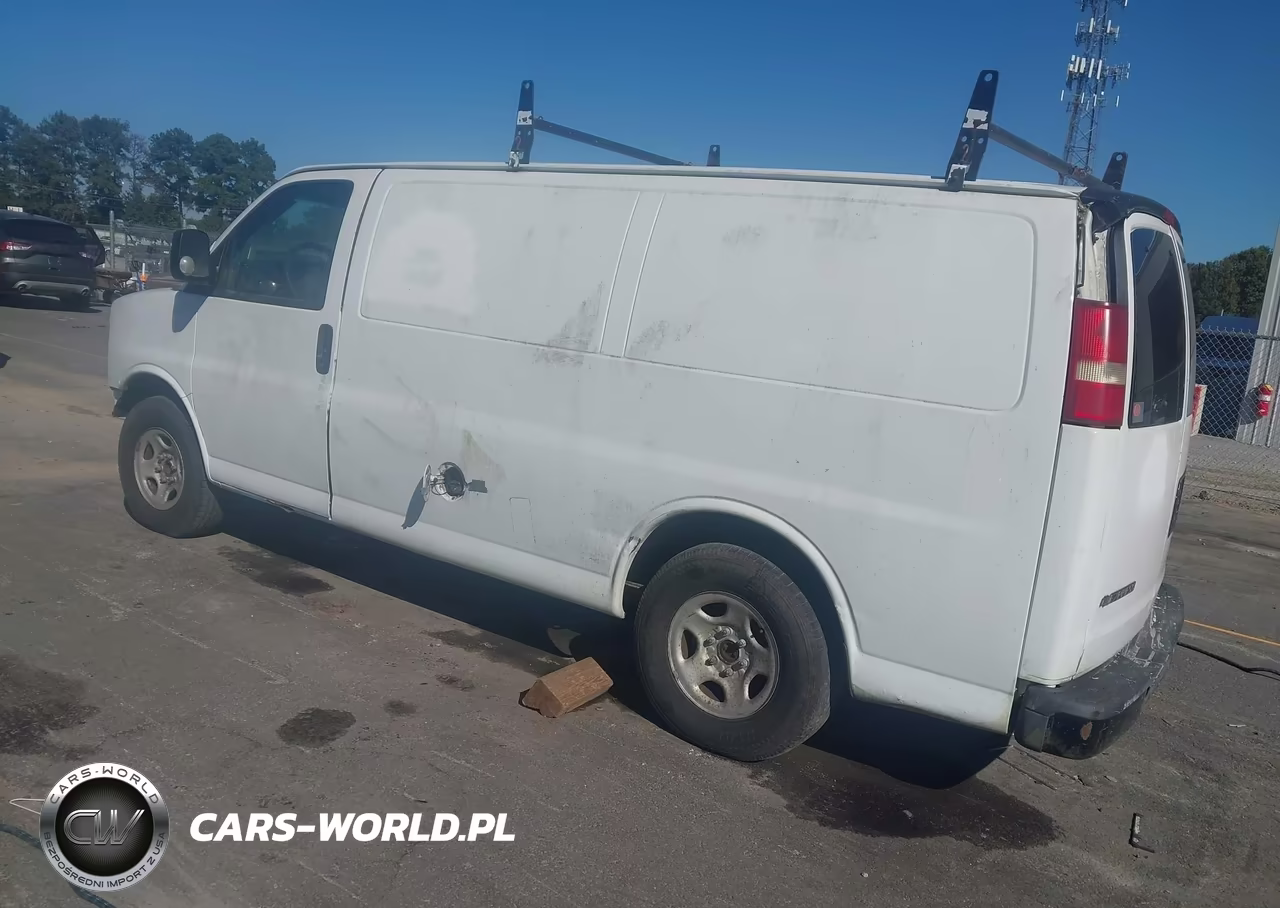 2007 Chevrolet Express Work Van VIN:1GCFG15TX71239963 - 3