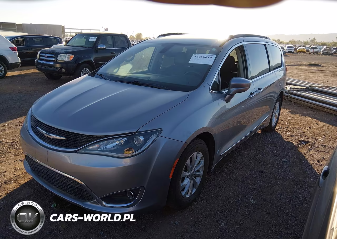 2017 Chrysler Pacifica Touring-L VIN:2C4RC1BG1HR614359 - 2