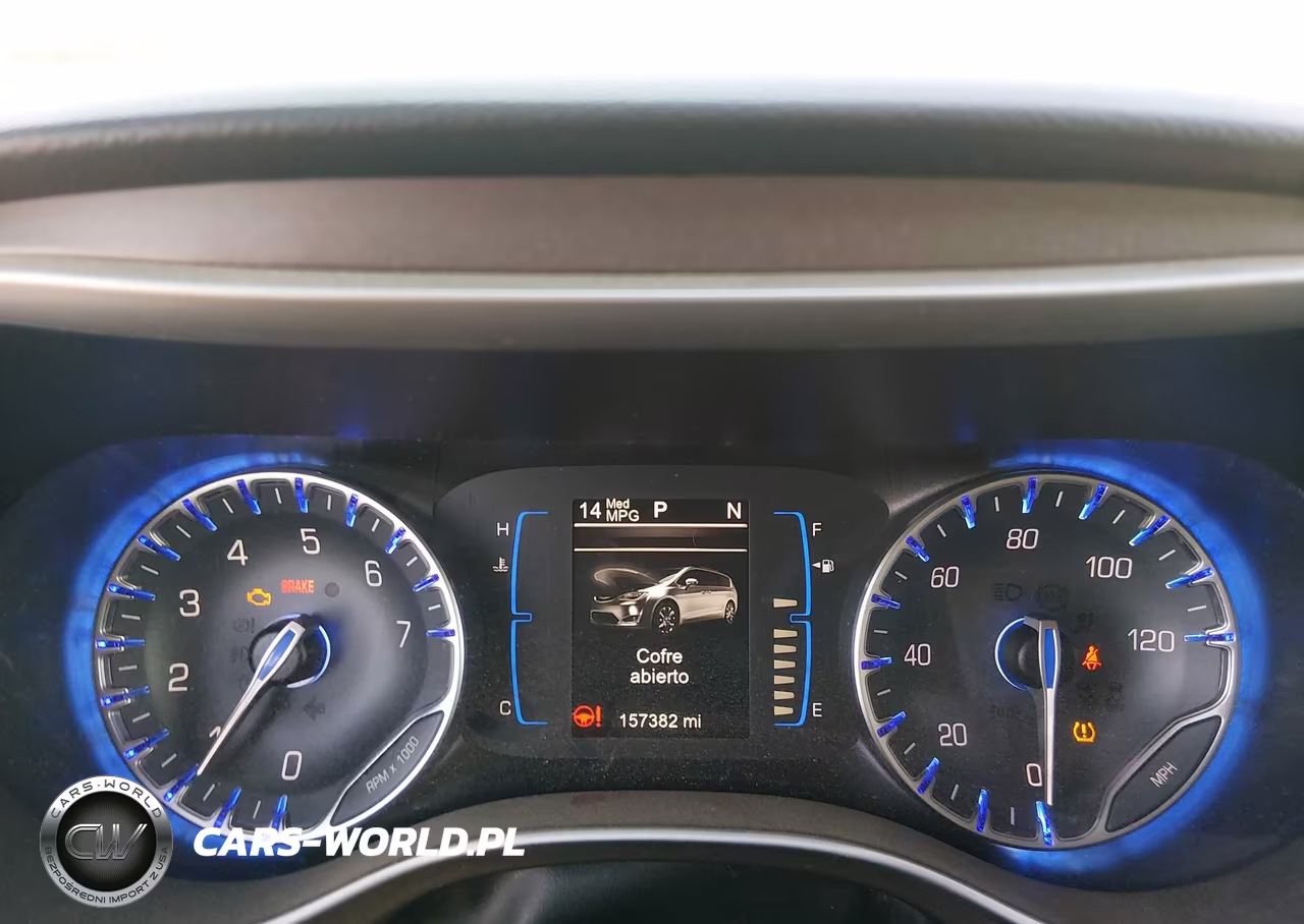 2017 Chrysler Pacifica Touring-L VIN:2C4RC1BG1HR614359 - 7
