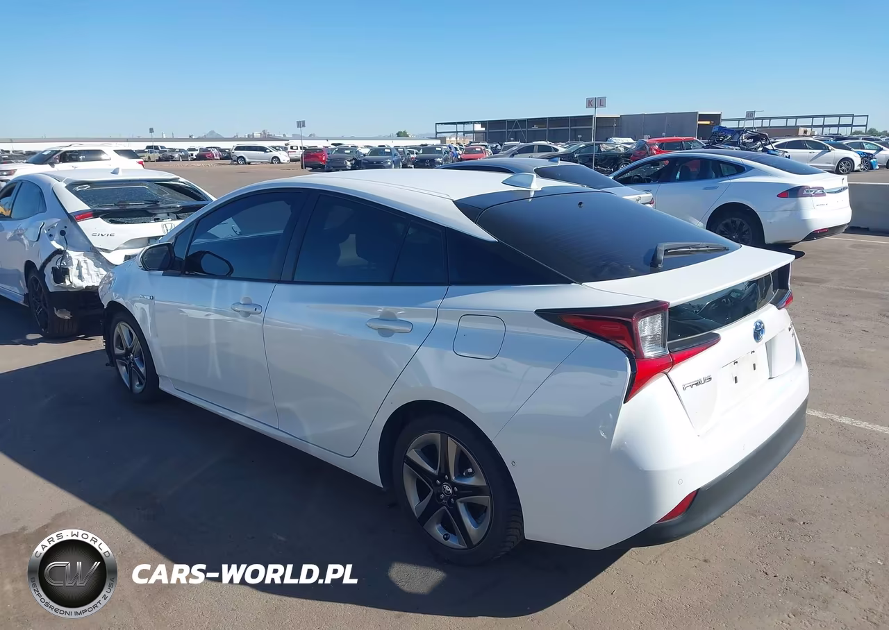 2021 Toyota Prius Xle VIN:JTDKAMFU0M3130484 - 3