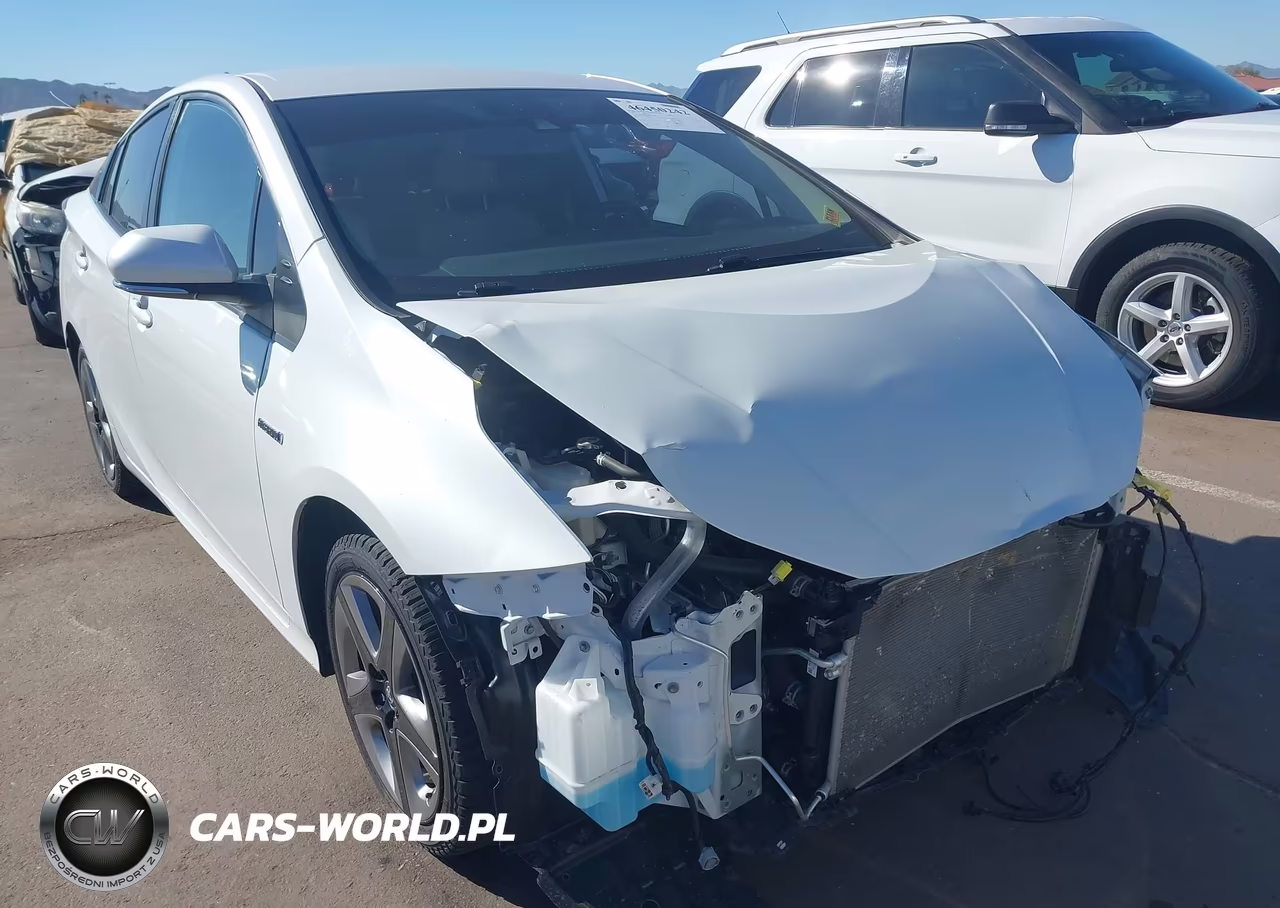 2021 Toyota Prius Xle VIN:JTDKAMFU0M3130484 - 6