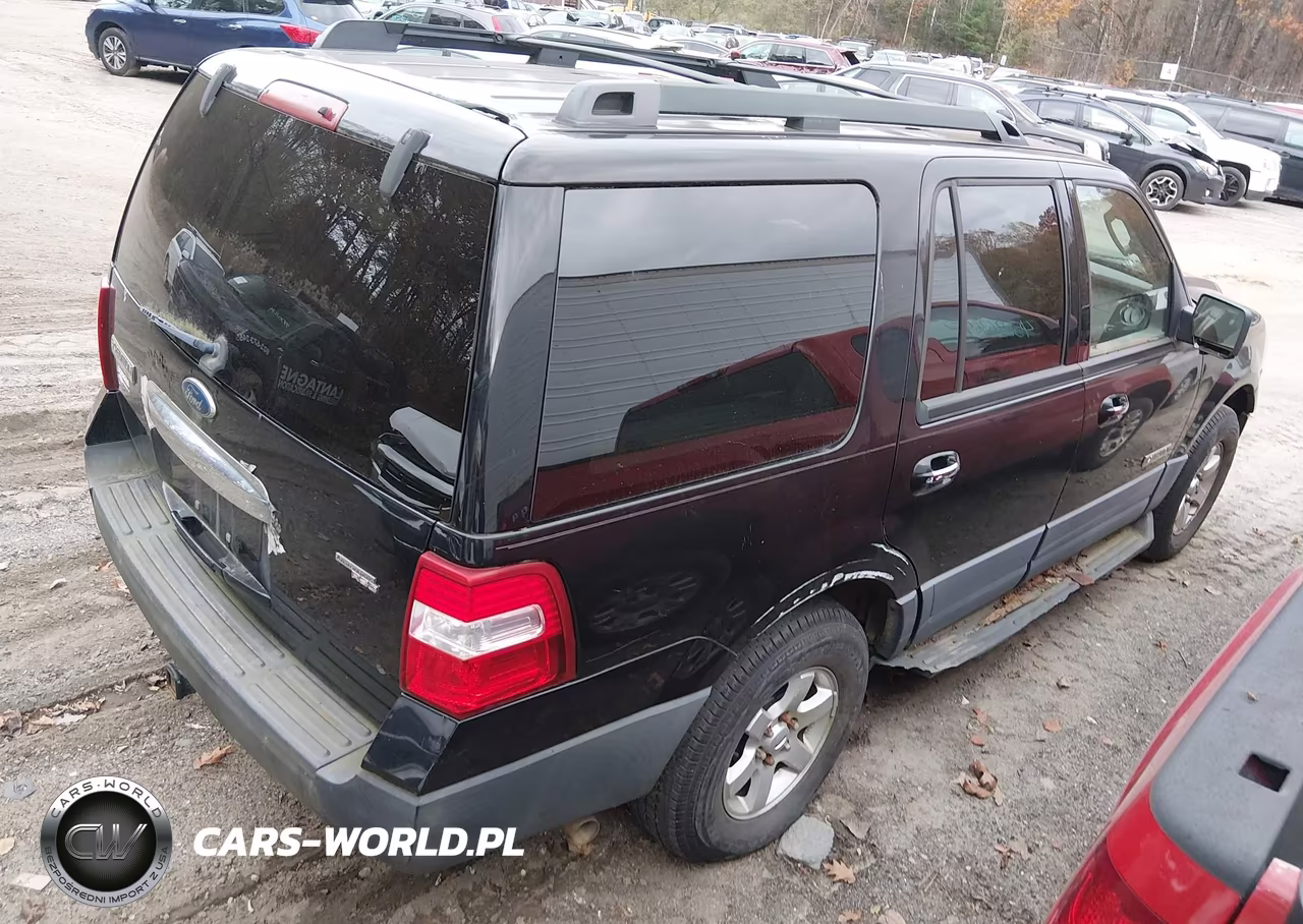 2007 Ford Expedition Xlt VIN:1FMFU16547LA96839 - 4