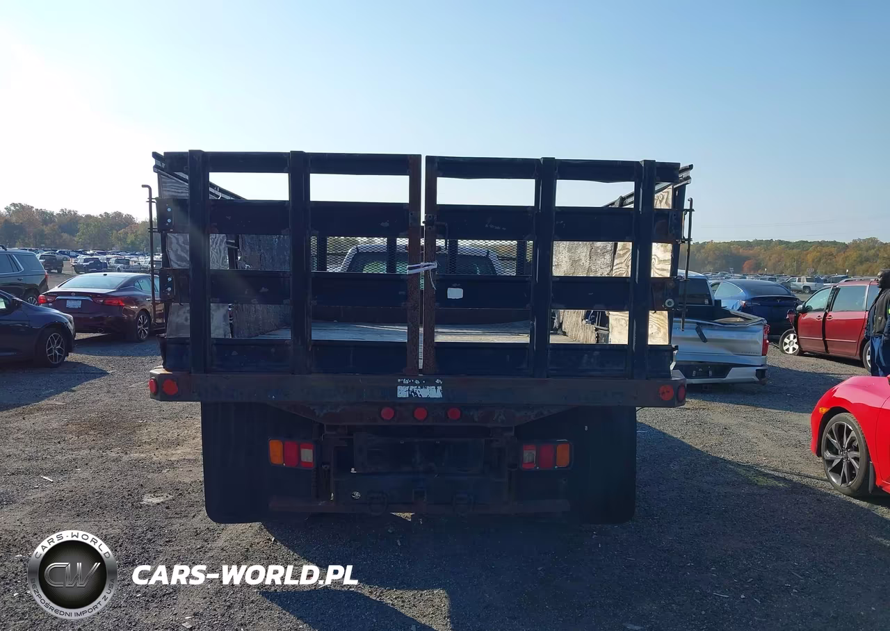 2004 Chevrolet Silverado 3500 Chassis Work Truck VIN:1GBJC34U84E220185 - 19