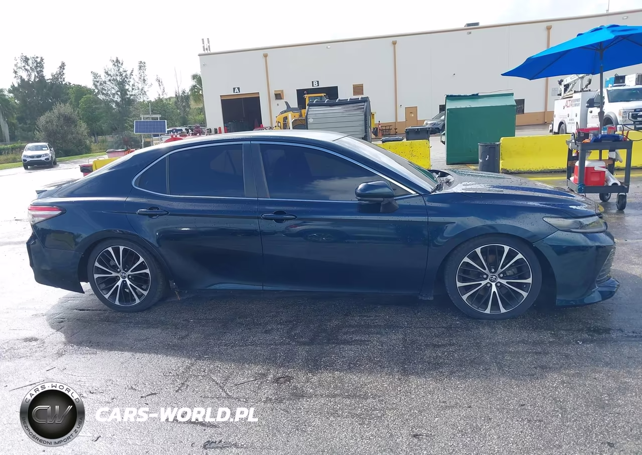 2018 Toyota Camry Se VIN:JTNB11HK0J3021251 - 13