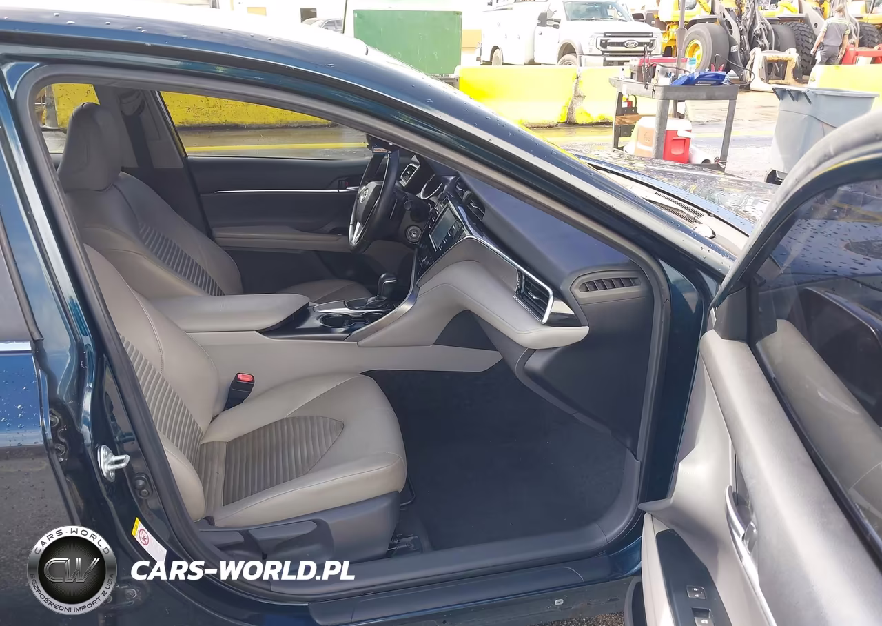 2018 Toyota Camry Se VIN:JTNB11HK0J3021251 - 5