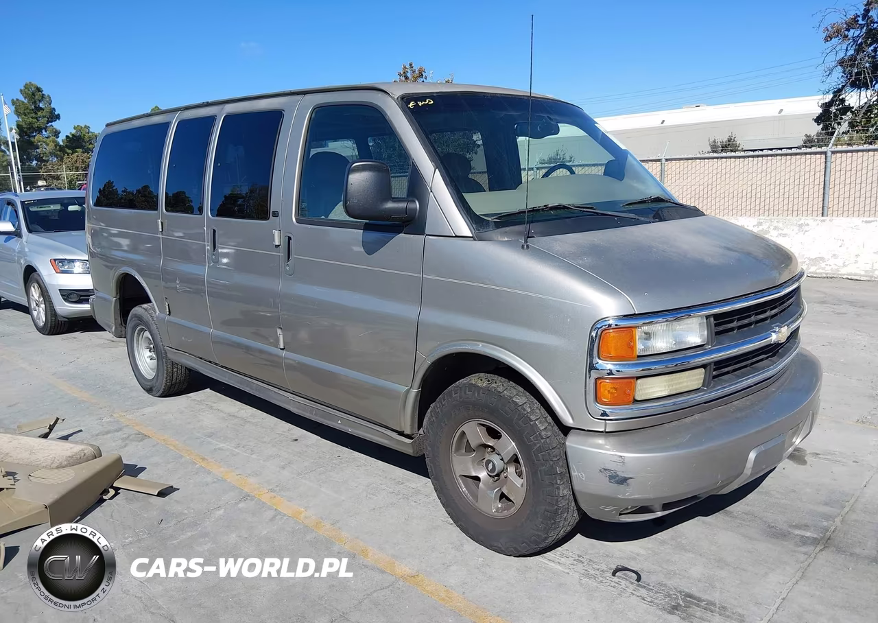 2002 Chevrolet Express Lt VIN:1GNFG65R521151260 - 1