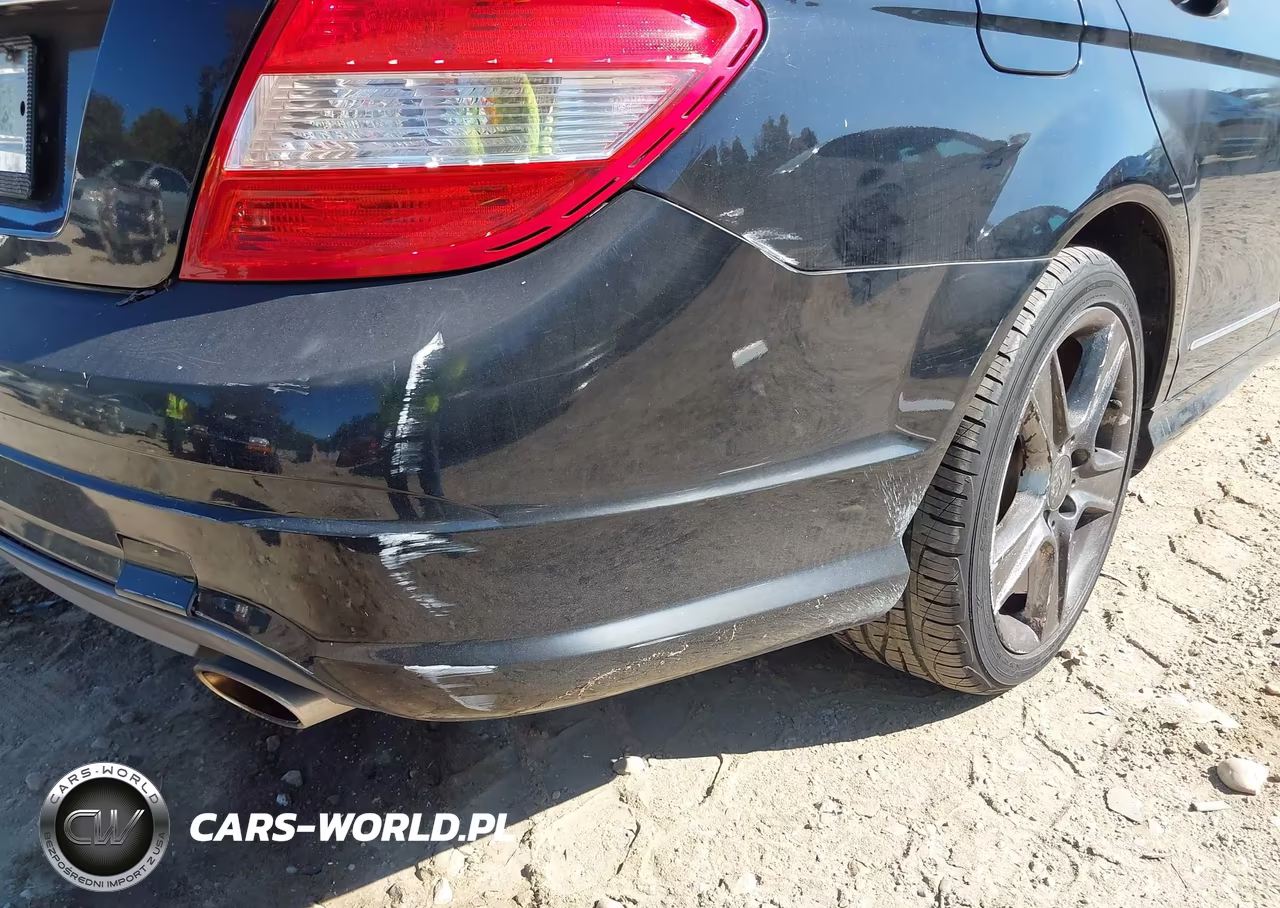 2011 Mercedes-Benz C 300 Luxury 4Matic-Sport 4Matic VIN:WDDGF8BB7BR166207 - 16