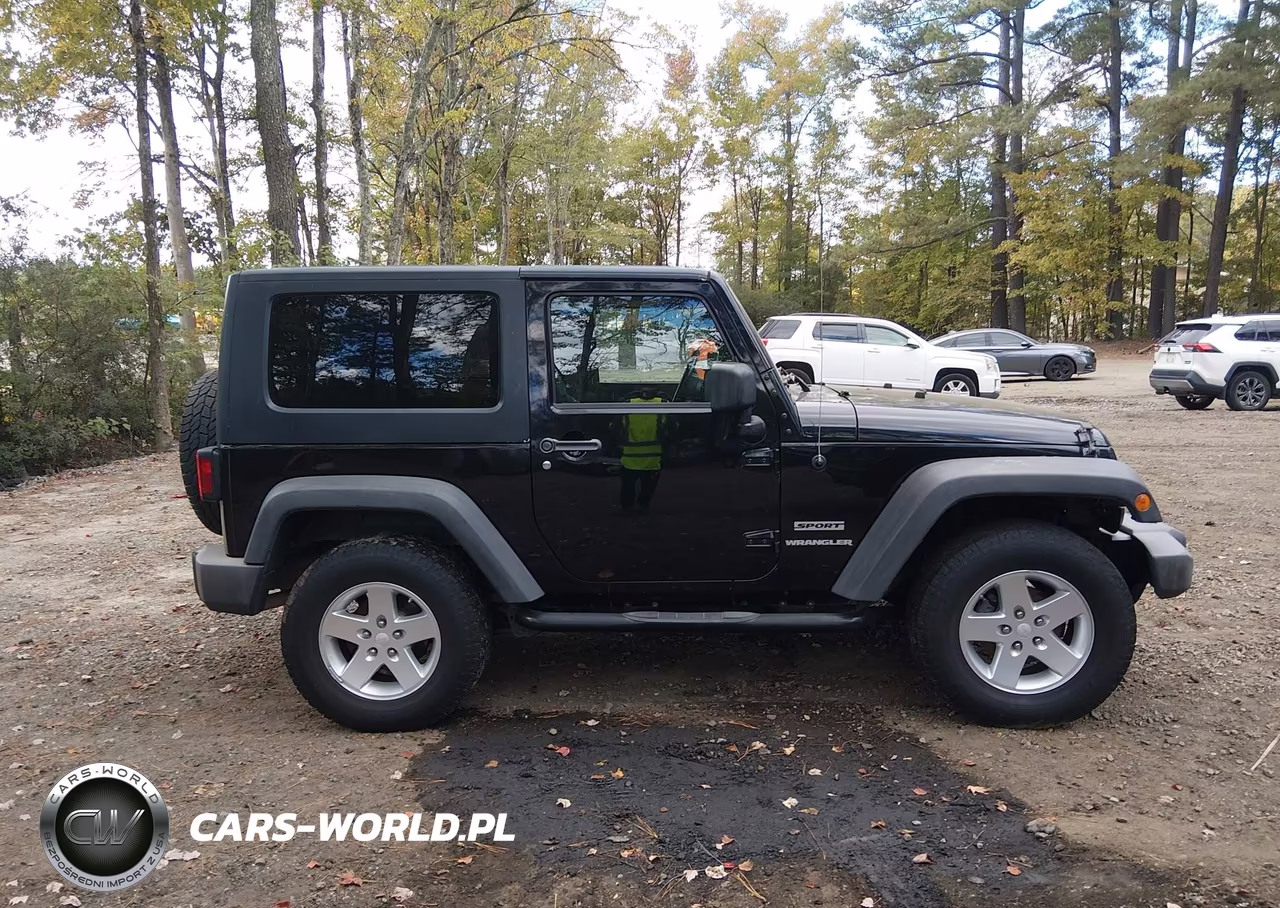 2010 Jeep Wrangler Sport VIN:1J4AA2D10AL118320 - 13