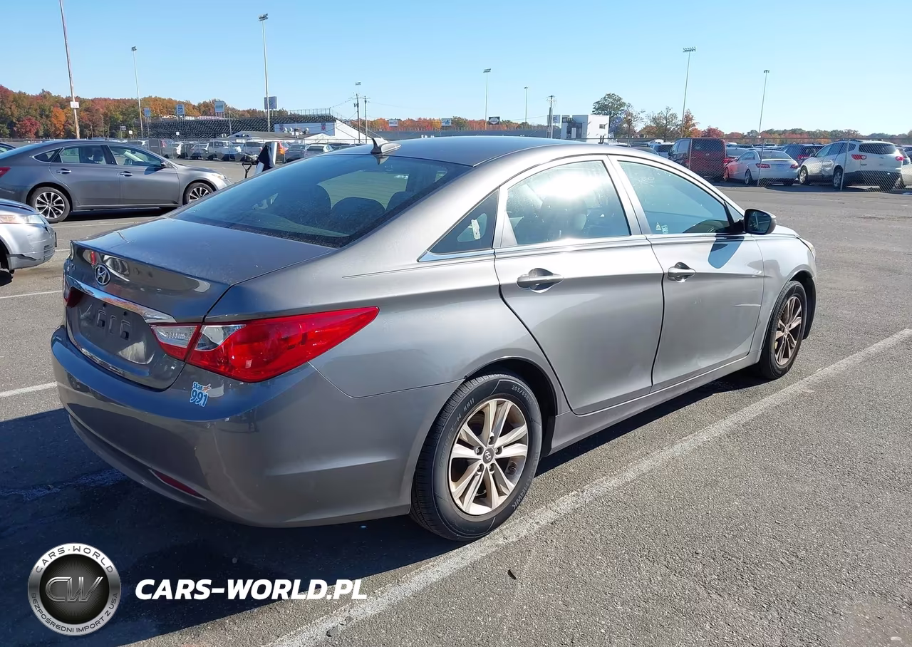 2012 Hyundai Sonata Gls VIN:5NPEB4AC0CH343477 - 4