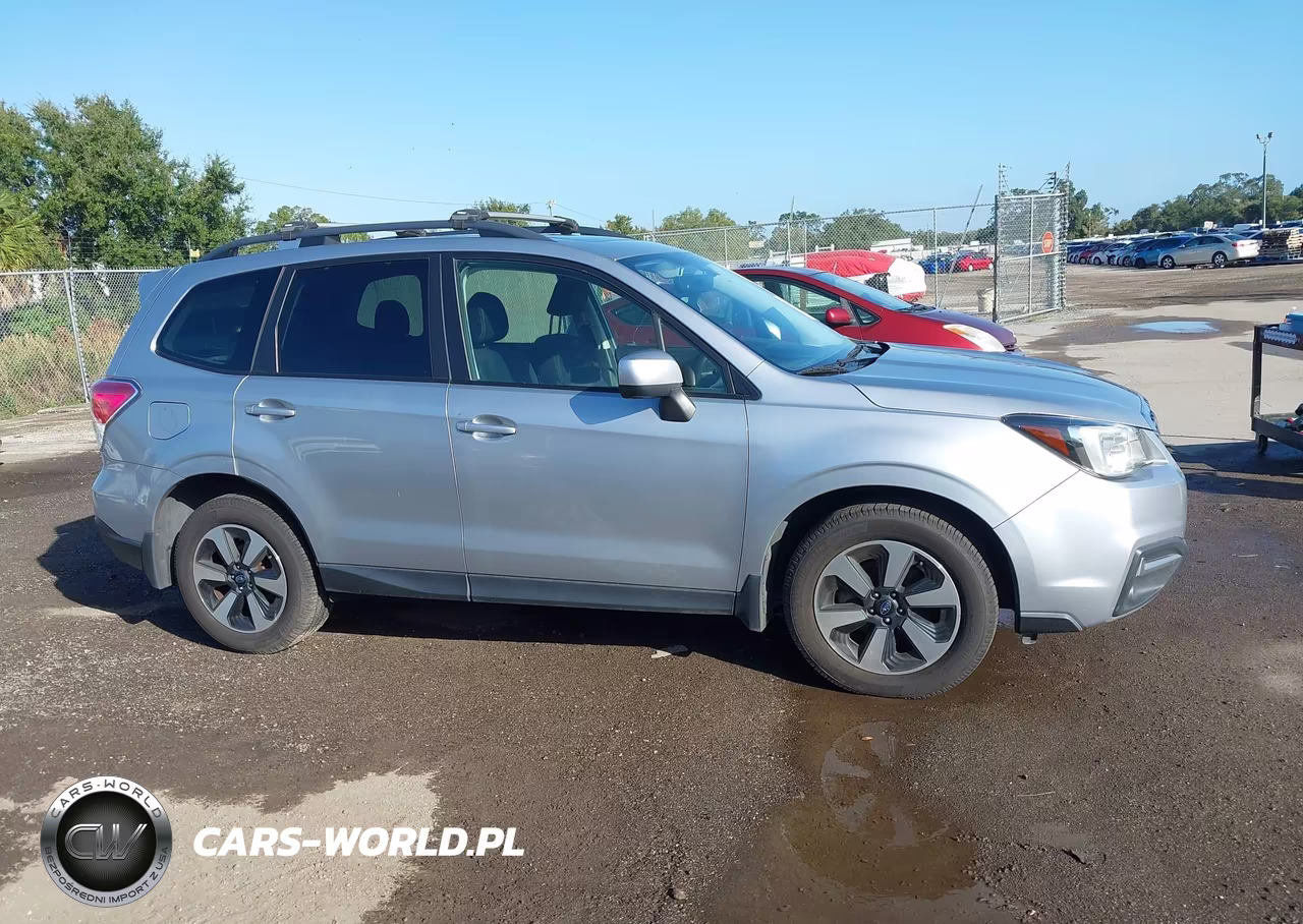 2018 Subaru Forester 2.5I Premium VIN:JF2SJAGC4JH454963 - 13