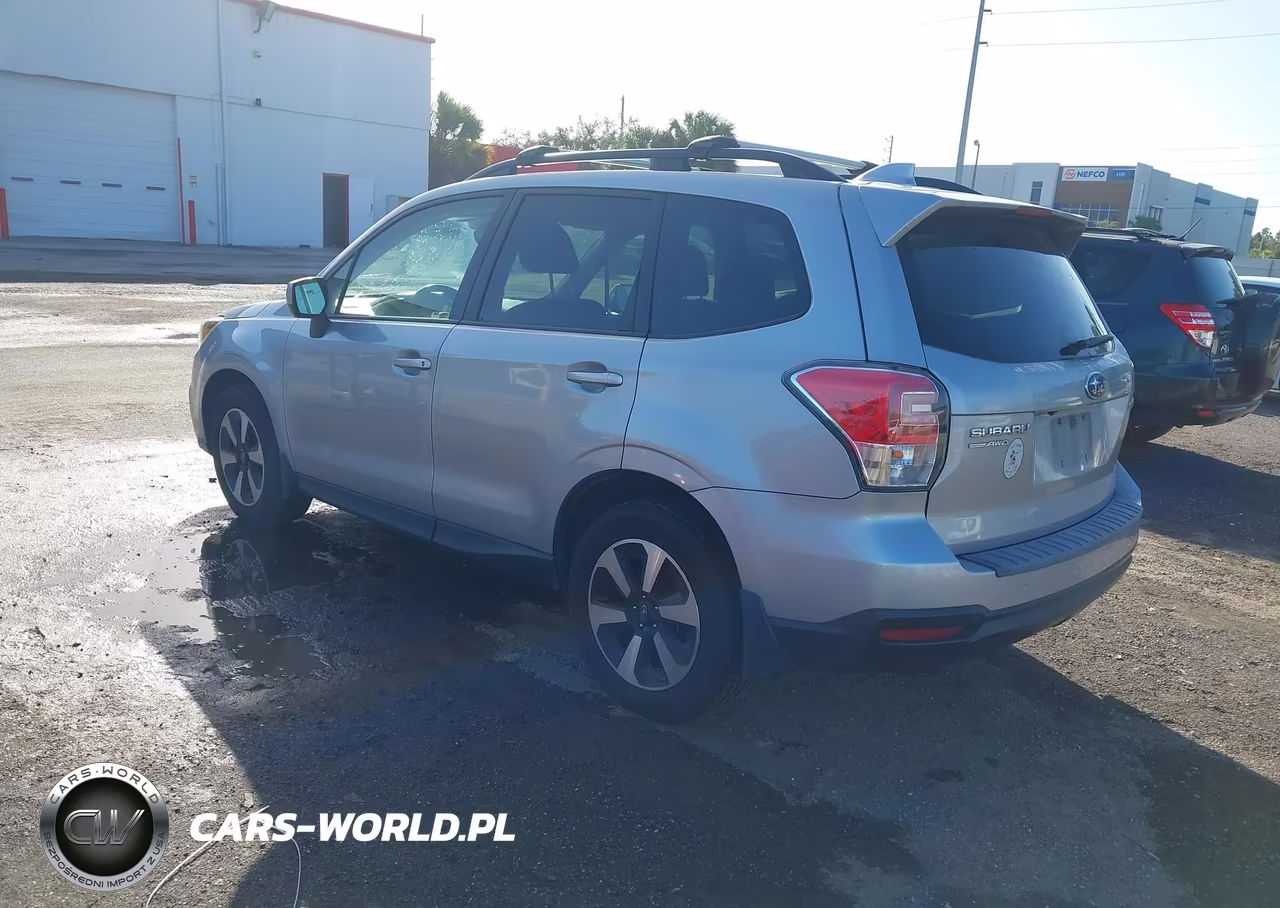 2018 Subaru Forester 2.5I Premium VIN:JF2SJAGC4JH454963 - 3