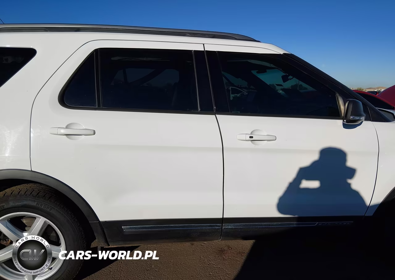 2019 Ford Explorer Xlt VIN:1FM5K7DH9KGB16277 - 13
