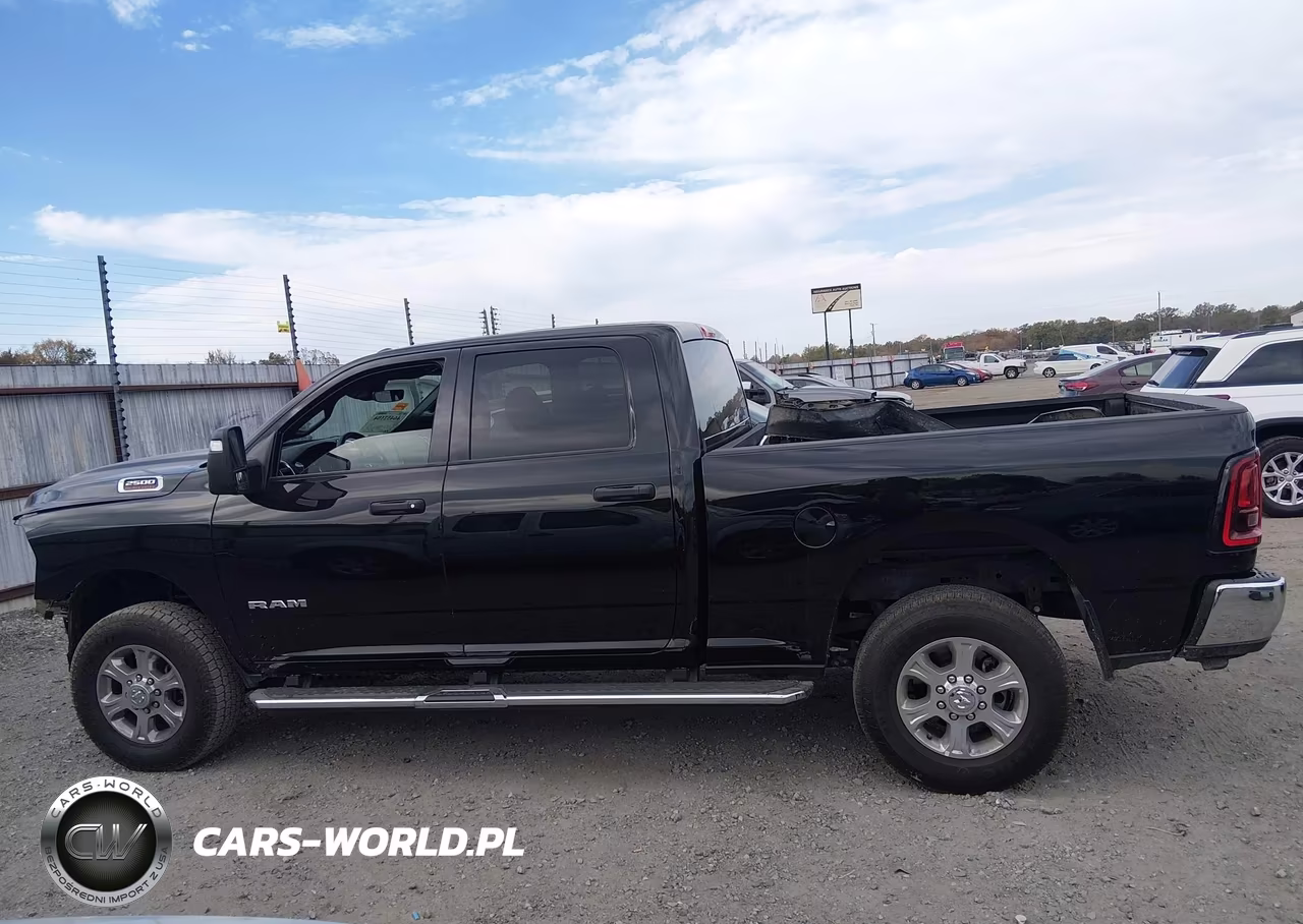 2026 Ram 2500 Big Horn 4X4 6'4 Box VIN:3C6UR5DJ4TG246841 - 15