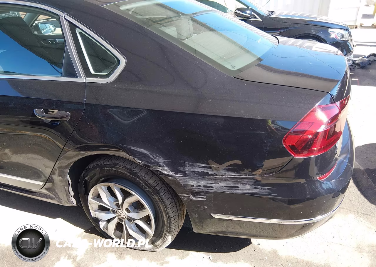 2017 Volkswagen Passat 1.8T S VIN:1VWAT7A37HC081065 - 6