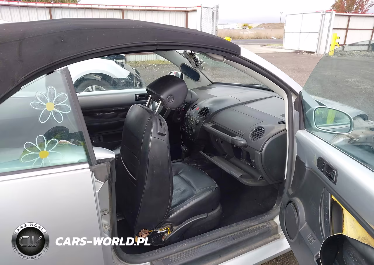2007 Volkswagen New Beetle 2.5 VIN:3VWRF31Y97M401532 - 5