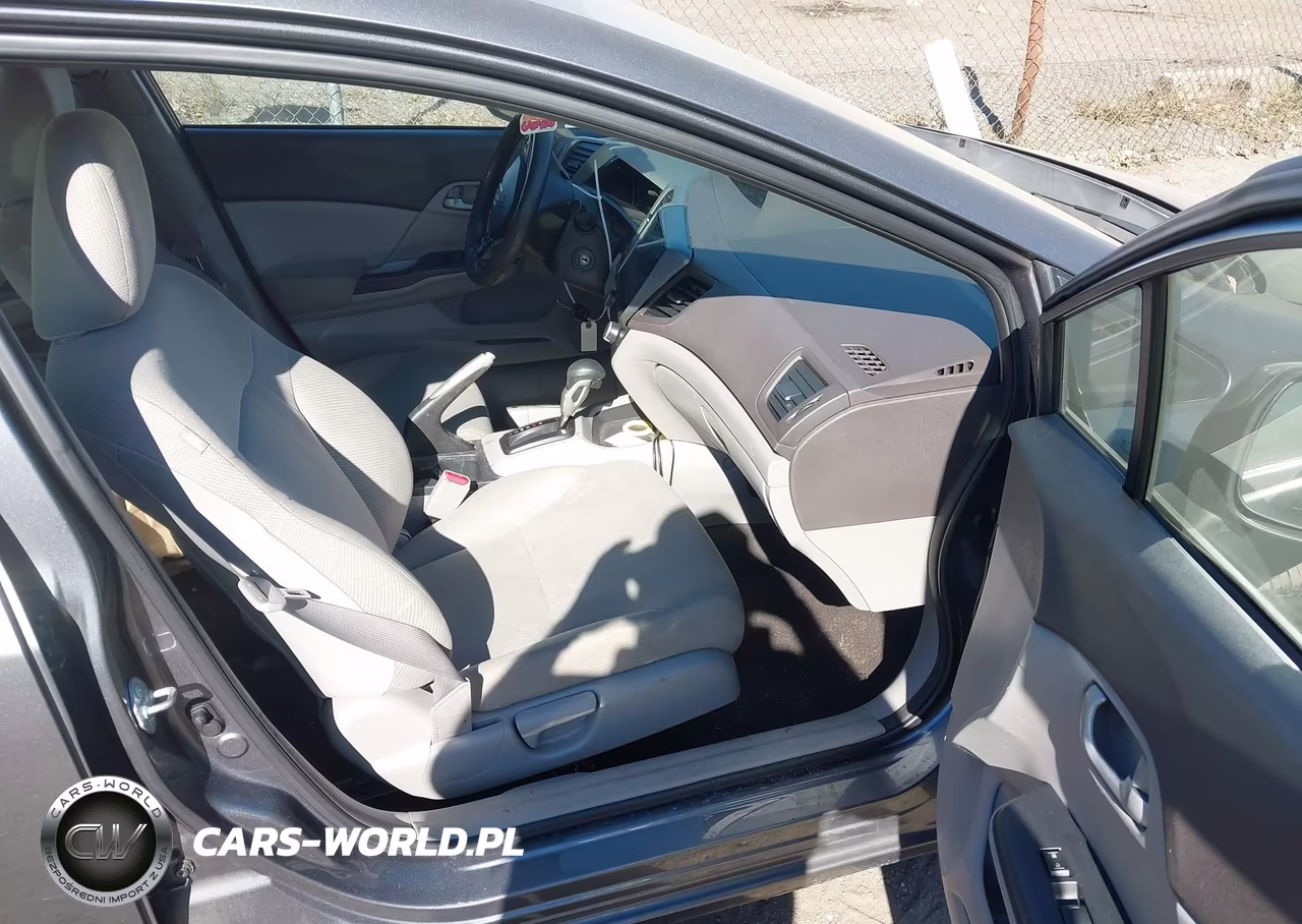 2012 Honda Civic Lx VIN:2HGFB2F50CH330886 - 5