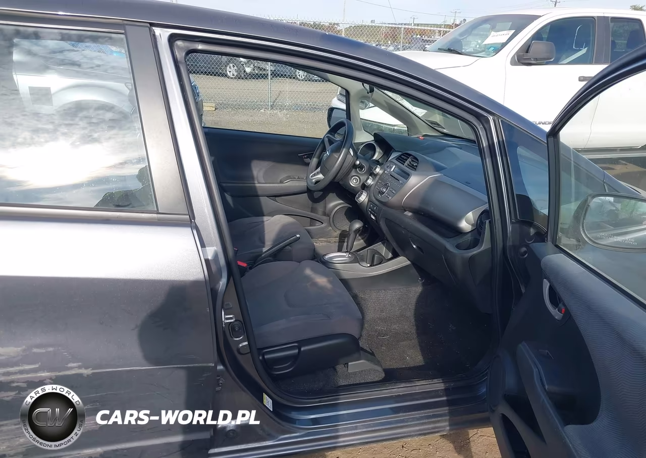 2012 Honda Fit VIN:JHMGE8H33CC010004 - 5