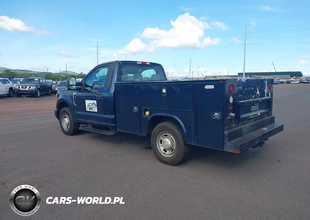 2017 Ford F-250 Xl VIN:1FDBF2A60HEE51056 - 3