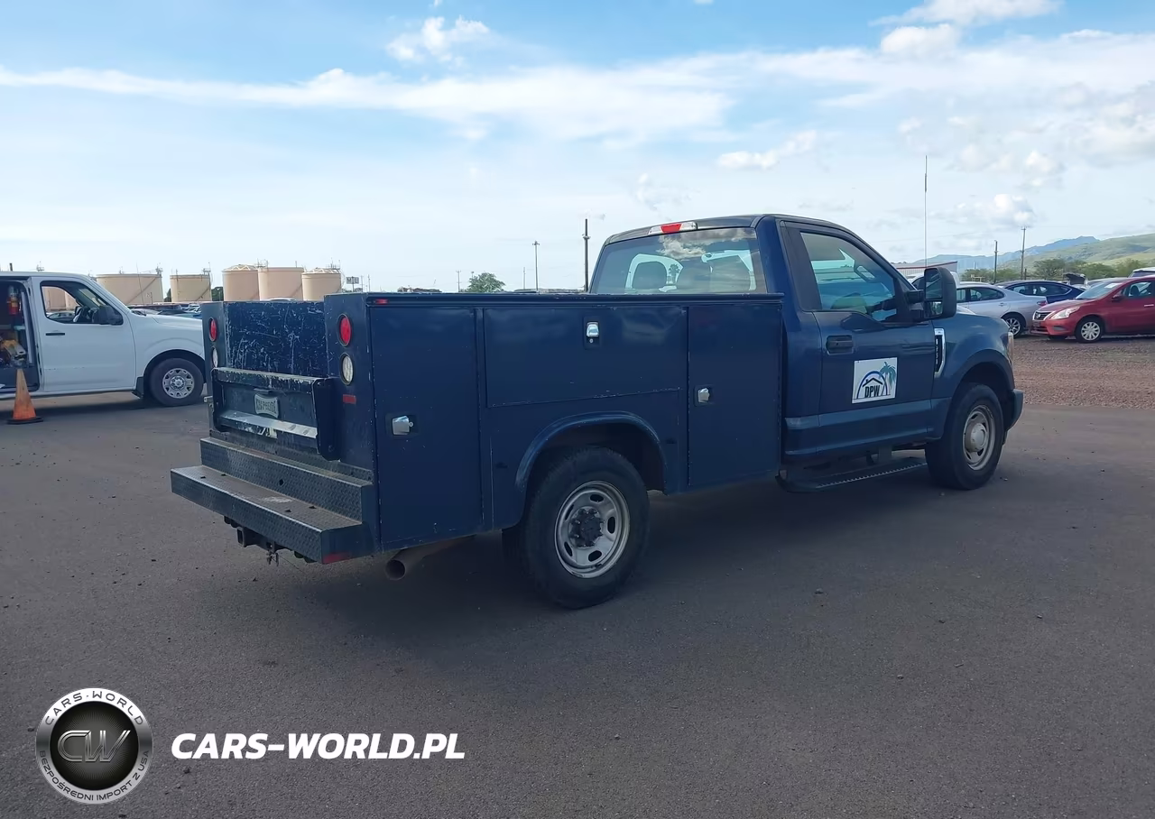 2017 Ford F-250 Xl VIN:1FDBF2A60HEE51056 - 4