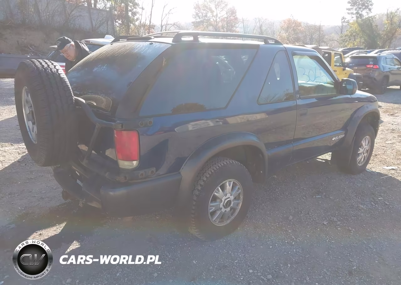 2003 Chevrolet Blazer Ls VIN:1GNCT18X13K176728 - 4