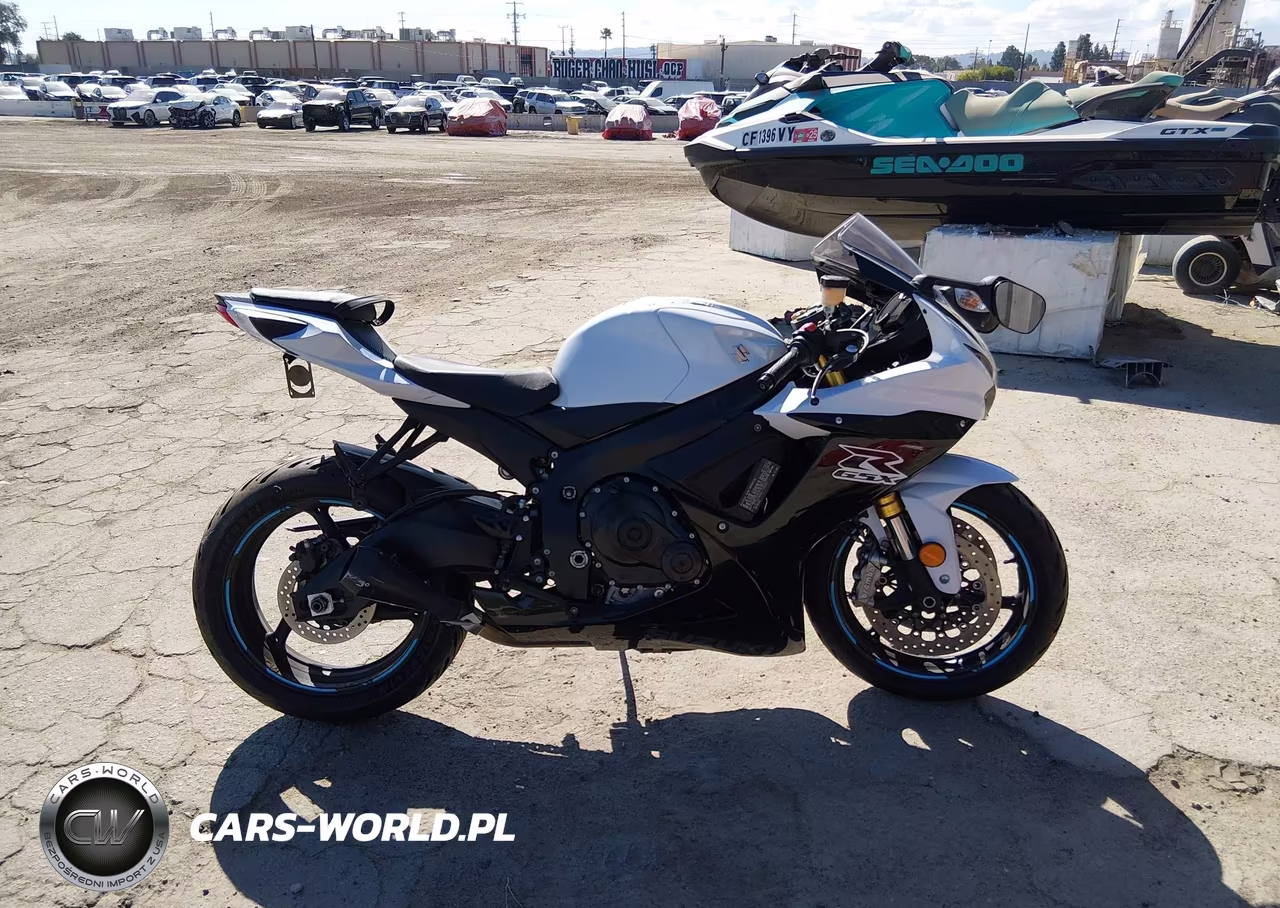 2020 Suzuki Gsx-R750 VIN:JS1GR7MA0L7100007 - 11