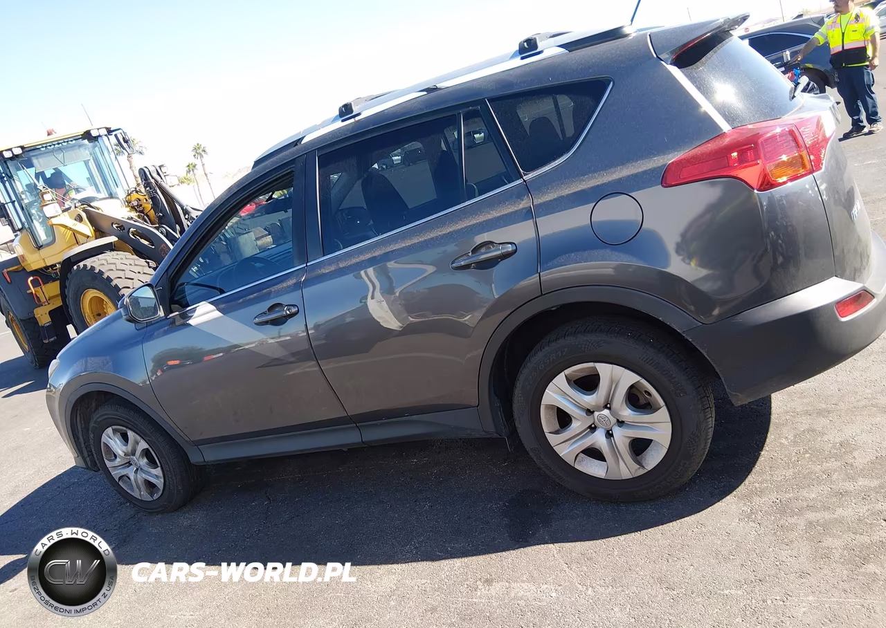 2015 Toyota Rav4 Le VIN:2T3ZFREV3FW206528 - 14