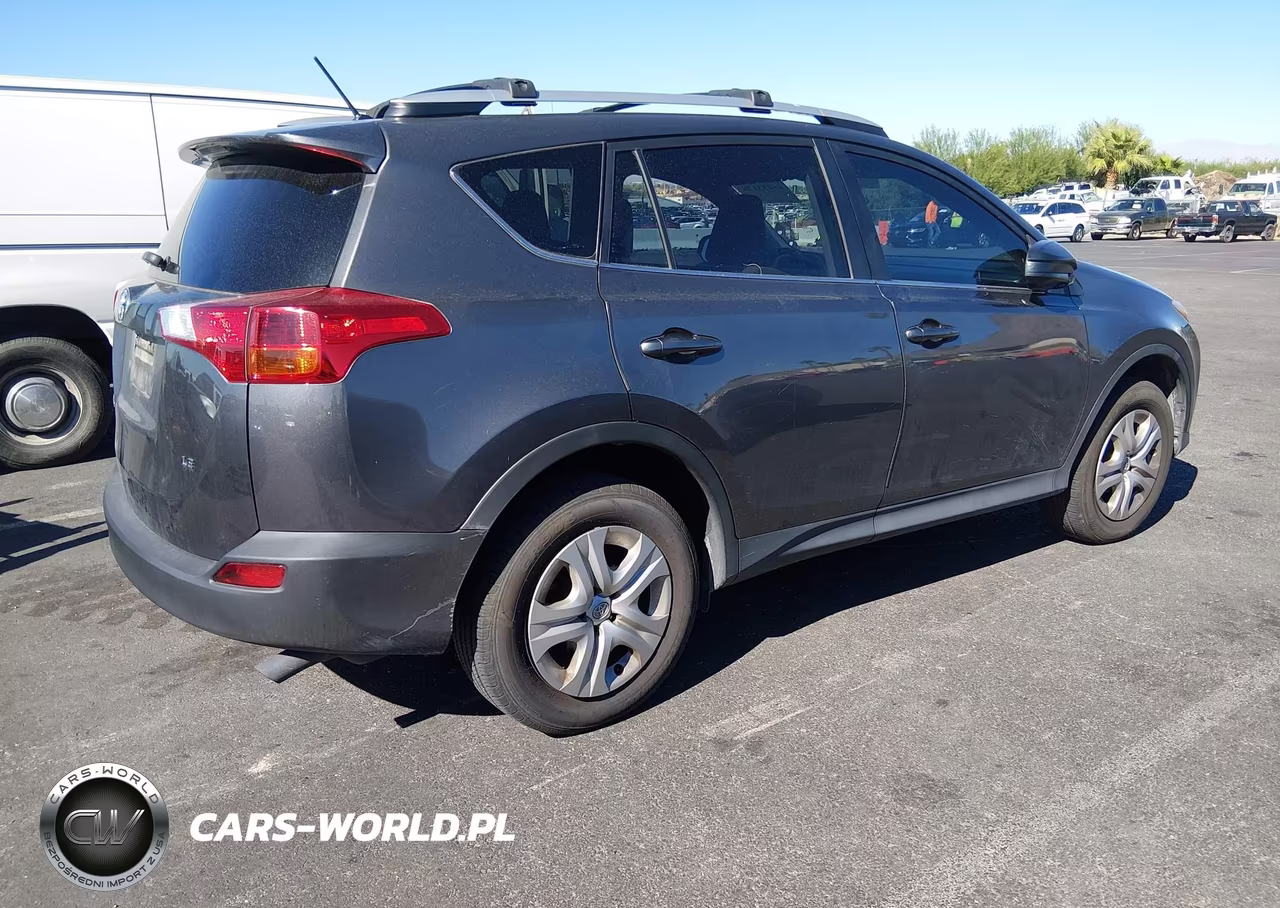 2015 Toyota Rav4 Le VIN:2T3ZFREV3FW206528 - 4