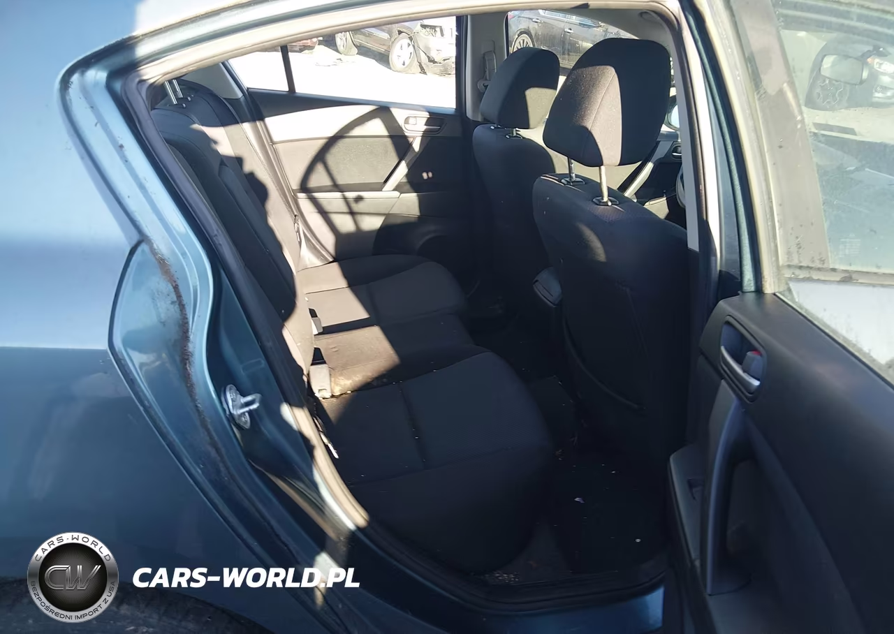 2011 Mazda Mazda3 I Touring VIN:JM1BL1VG3B1380041 - 8