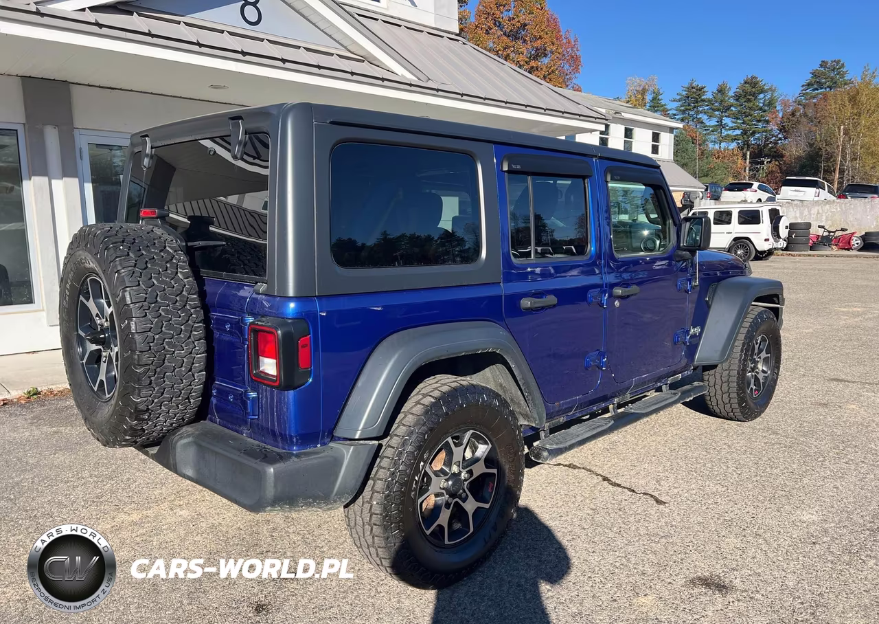 2019 Jeep Wrangler Unlimited Sport VIN:1C4HJXDG1KW597059 - 4