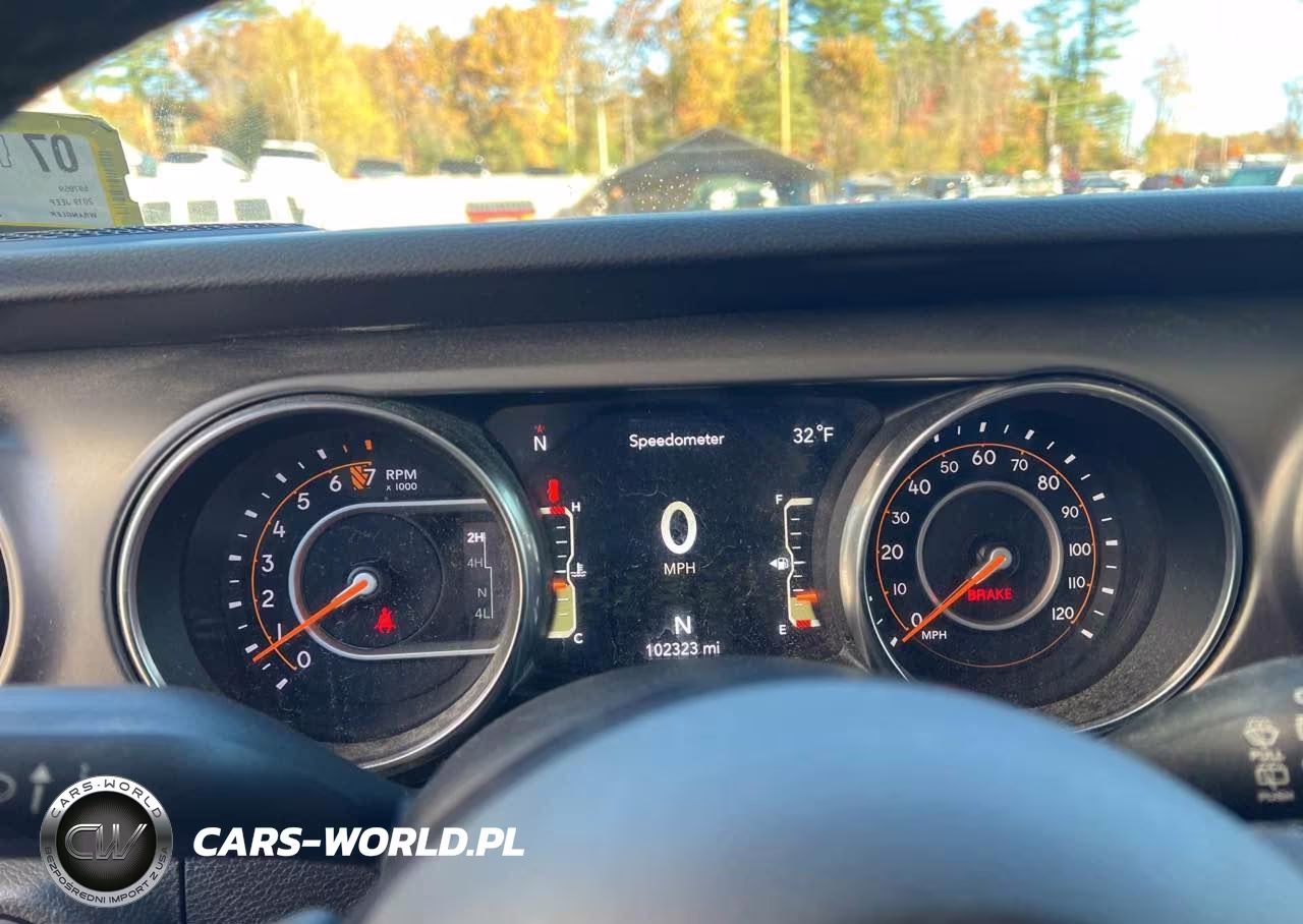 2019 Jeep Wrangler Unlimited Sport VIN:1C4HJXDG1KW597059 - 7