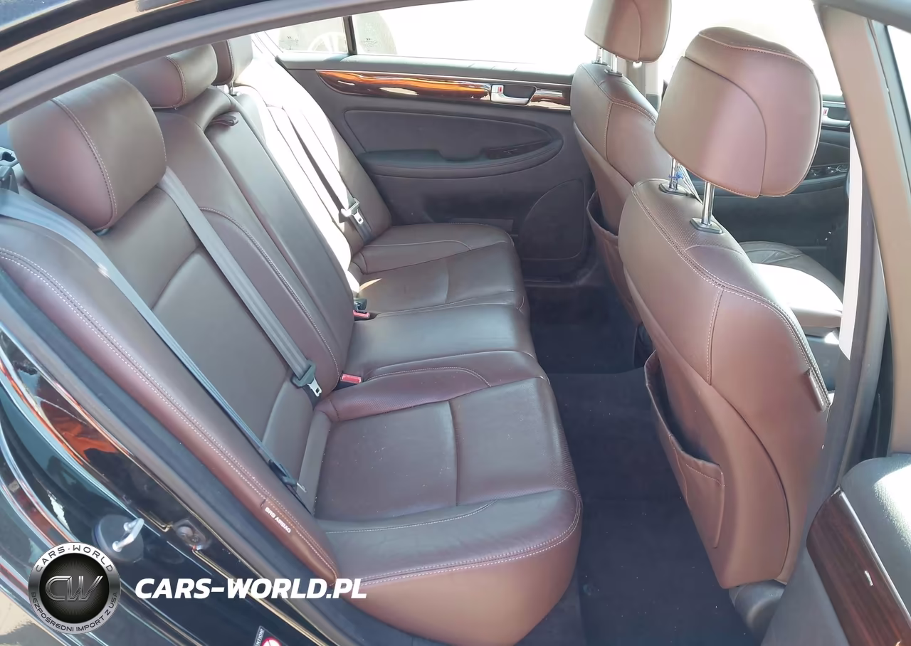 2013 Hyundai Genesis 3.8 VIN:KMHGC4DD1DU209641 - 8