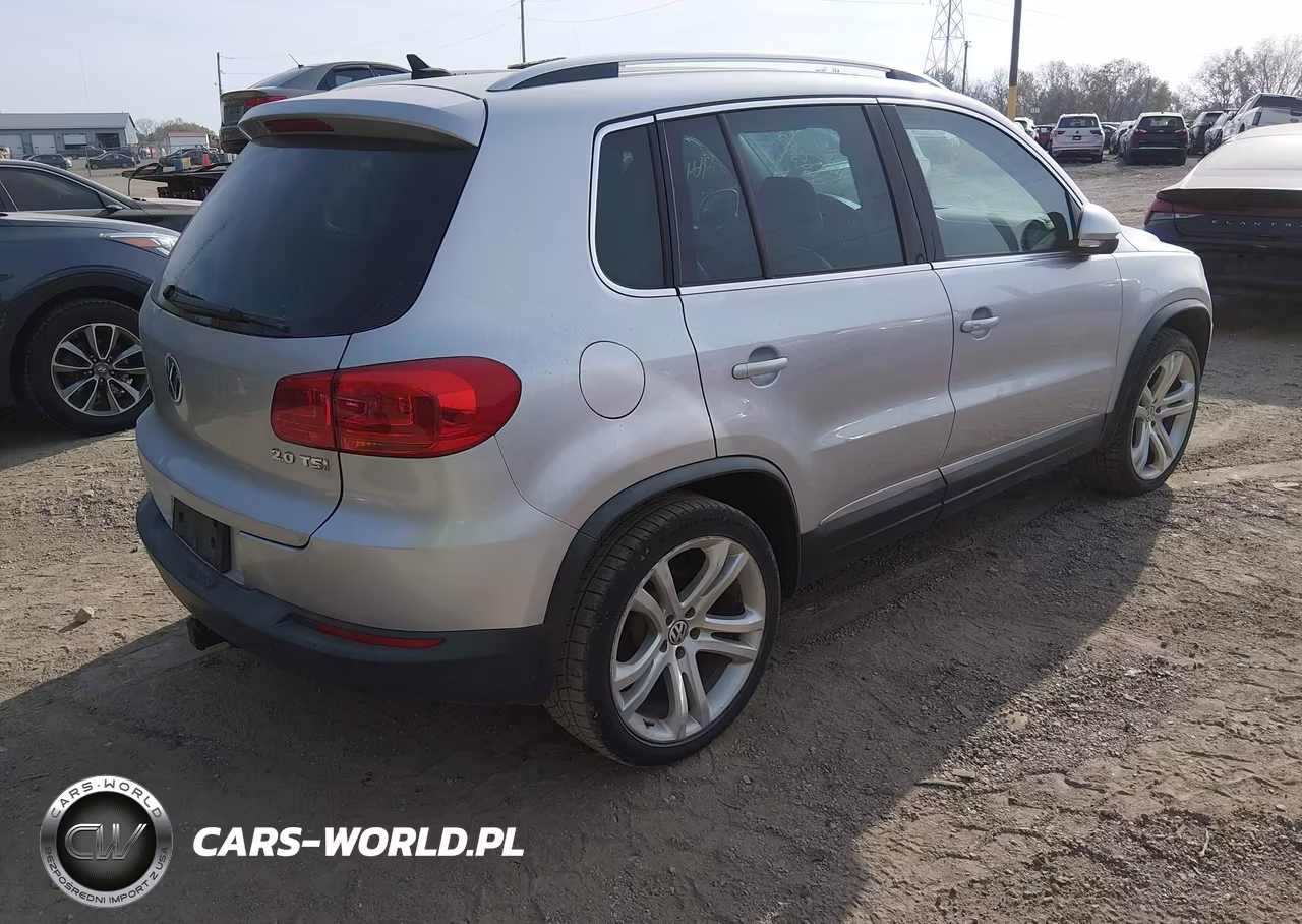 2013 Volkswagen Tiguan Sel VIN:WVGAV3AX7DW604680 - 4